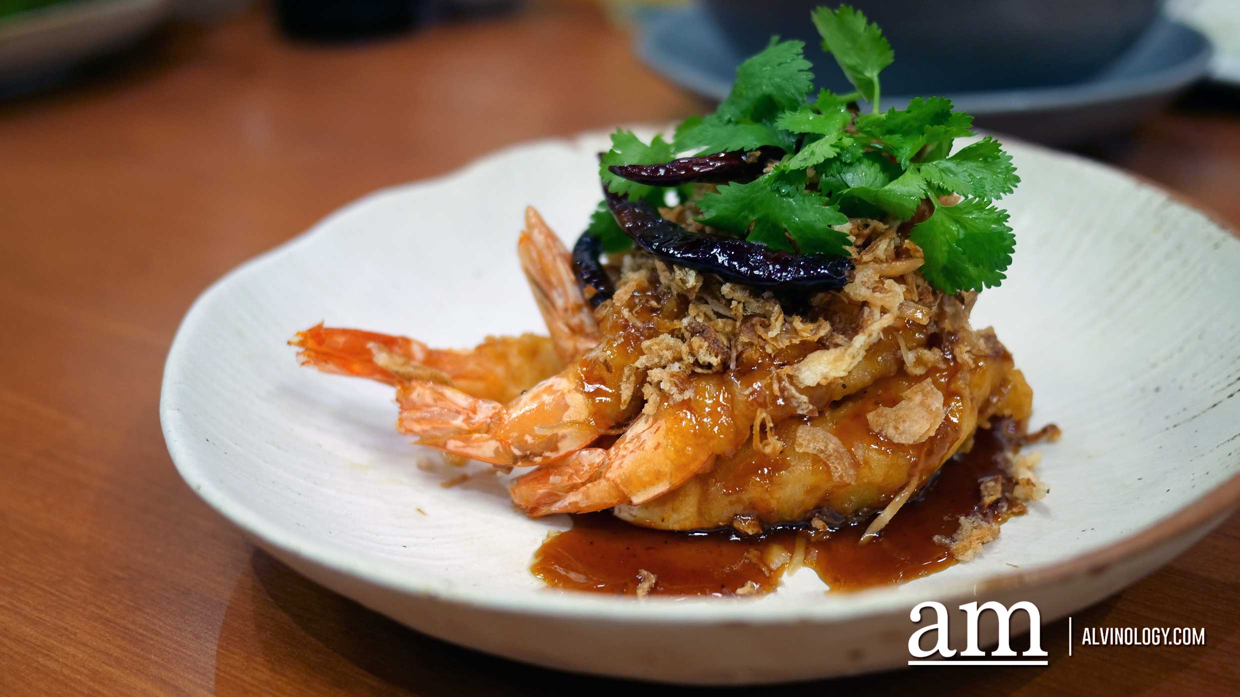 Goong Makam (deep fried prawns with tamarind sauce) - 480 baht