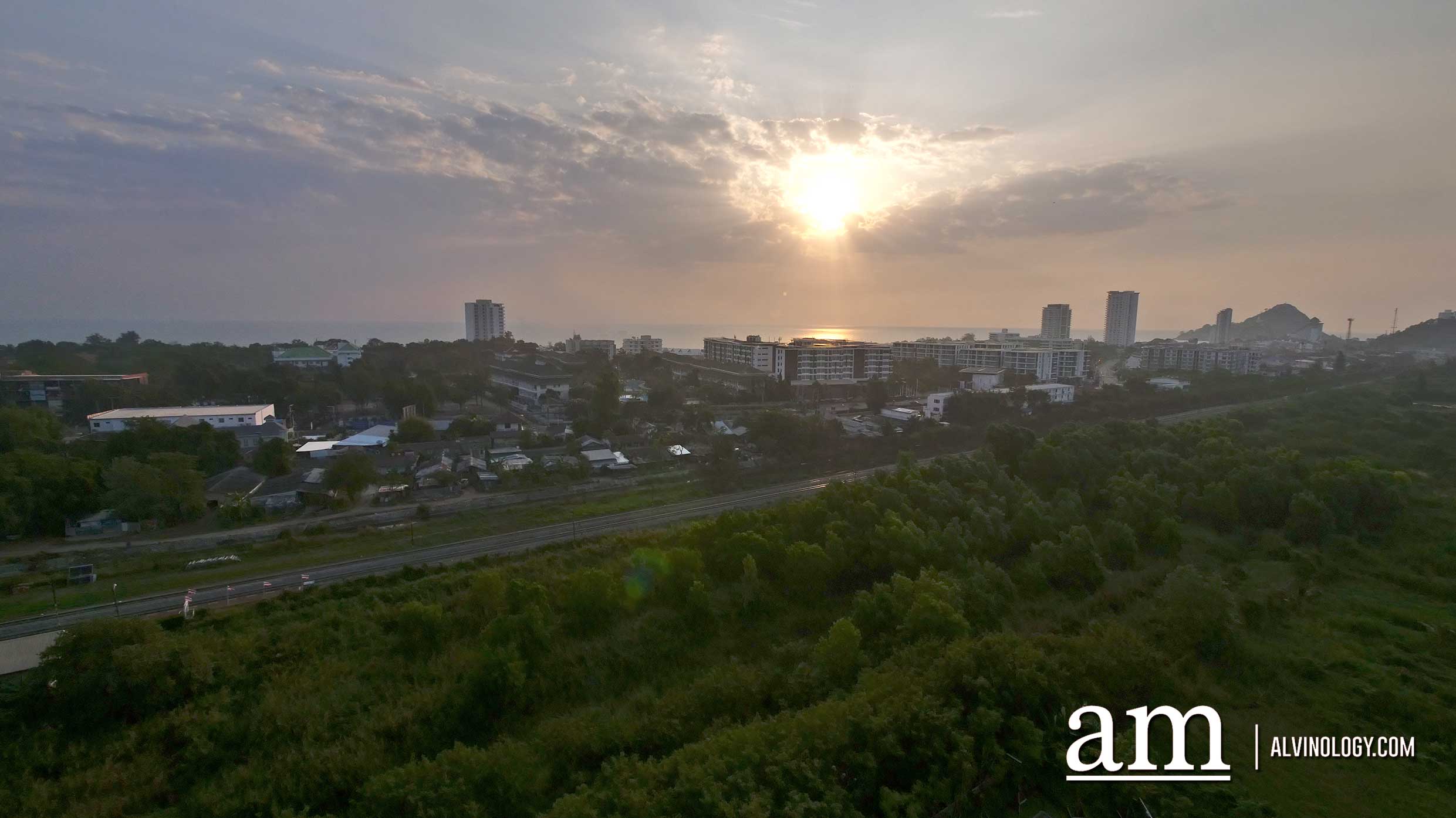 [Hotel Review] Holiday Inn Resort Vana Nava Hua Hin - Alvinology