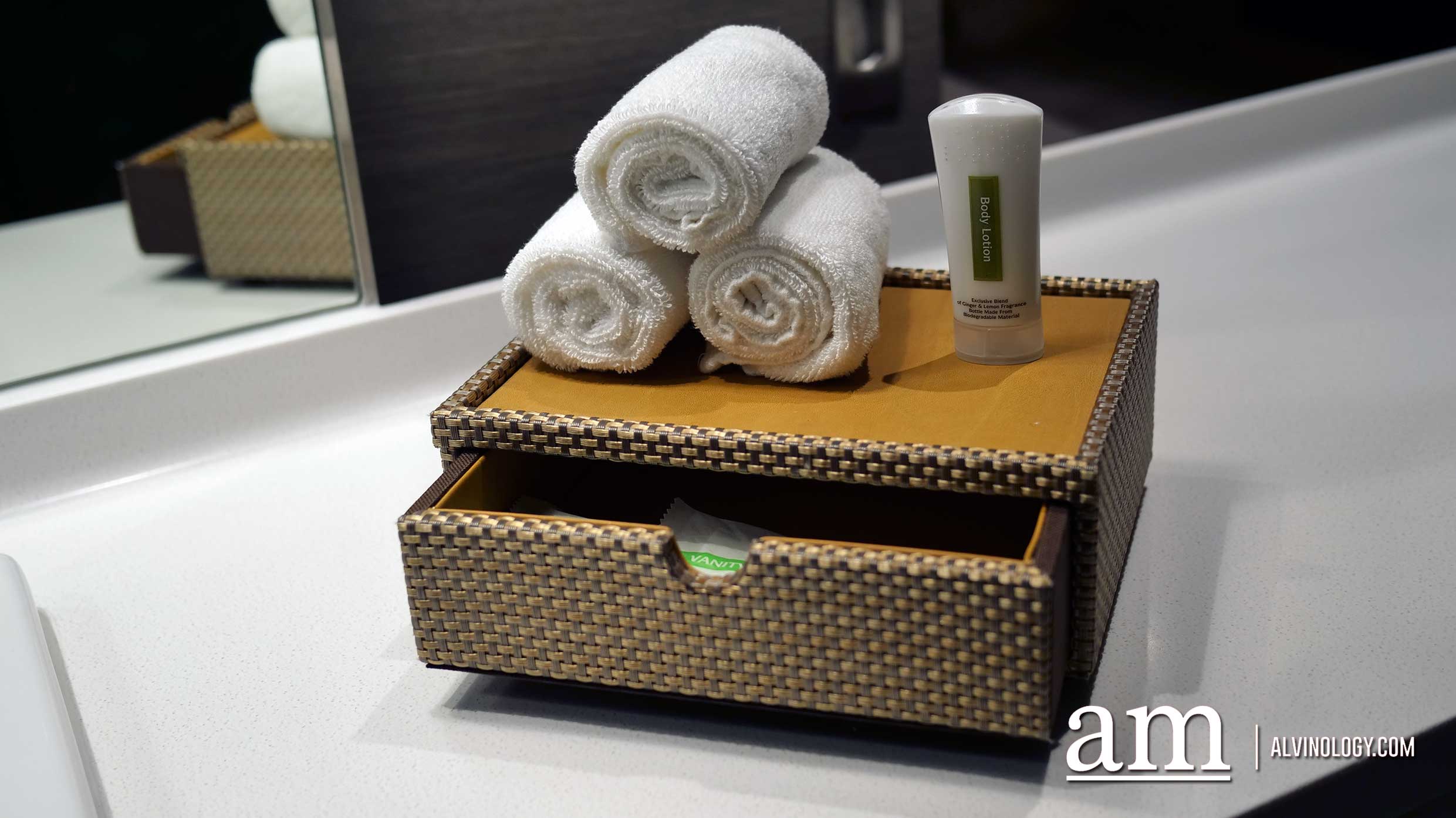 [Hotel Review] Holiday Inn Resort Vana Nava Hua Hin - Alvinology