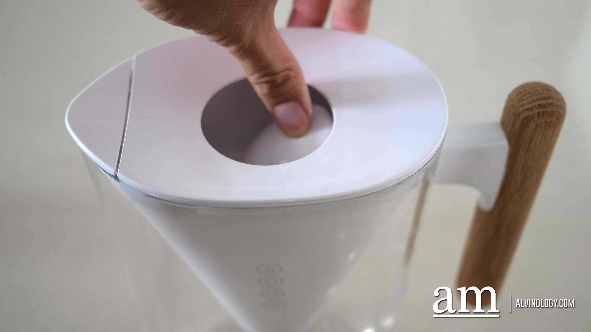 SOMA: filtered water with a cause SOMA: filtered water with a cause - Alvinology