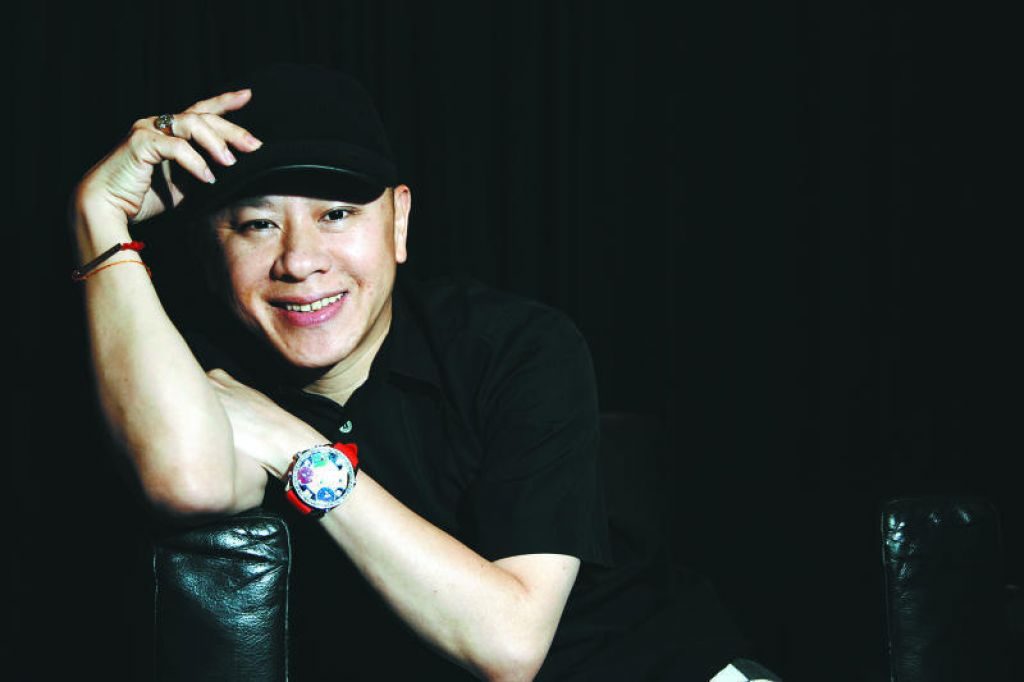 David Gan is calling who a "public toilet" now? - Alvinology