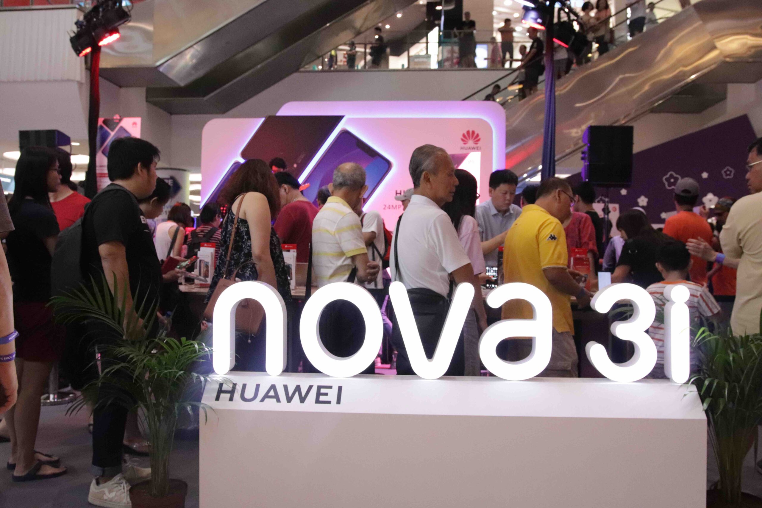 Over 1,000 HUAWEI nova 3i phones sold within an hour on first day of sale - Alvinology
