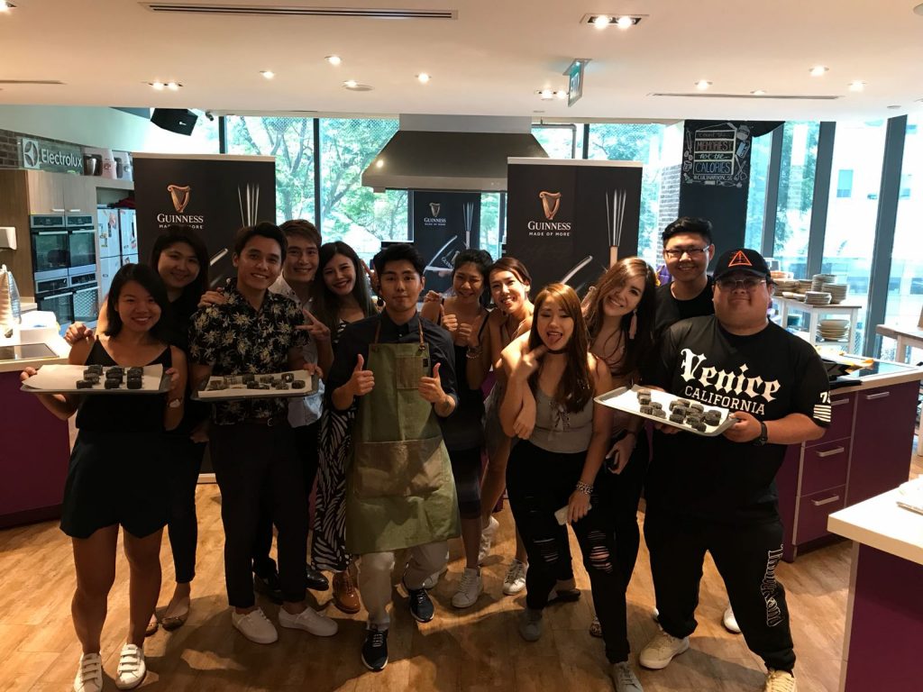 Celebrate Mid-Autumn Festival with Guinness and its beer infused mooncakes - Alvinology