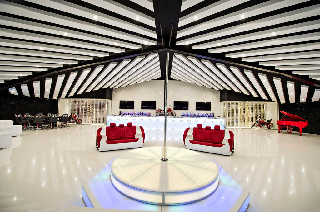 When having a race car ain't enough, you get racing furniture from Design Epicentrum When having a race car ain't enough, you get racing furniture from Design Epicentrum - Alvinology