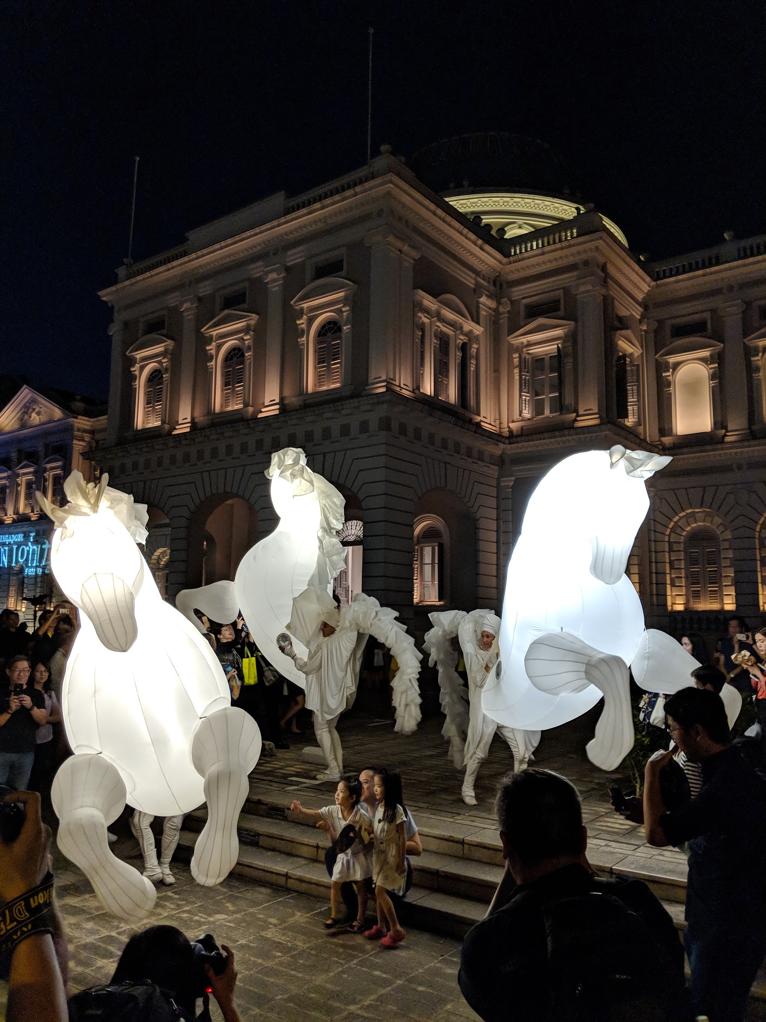 Catch these attractions before the Singapore Night Festival closes on August 25 - Alvinology
