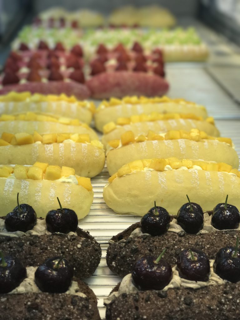 MUYOO+ , Singapore first-ever fresh bread and fruit tea concept store - Alvinology
