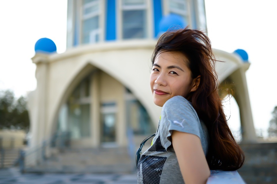 Tips for Women Travelling to Europe Alone - Alvinology