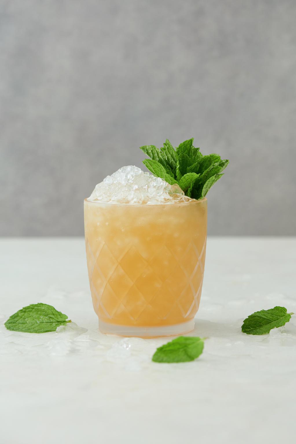 Old-world charm meets tropical chic at 1927 - SO/ Sofitel Singapore’s new rooftop pool & bar Old-world charm meets tropical chic at 1927 - SO/ Sofitel Singapore’s new rooftop pool & bar - Alvinology
