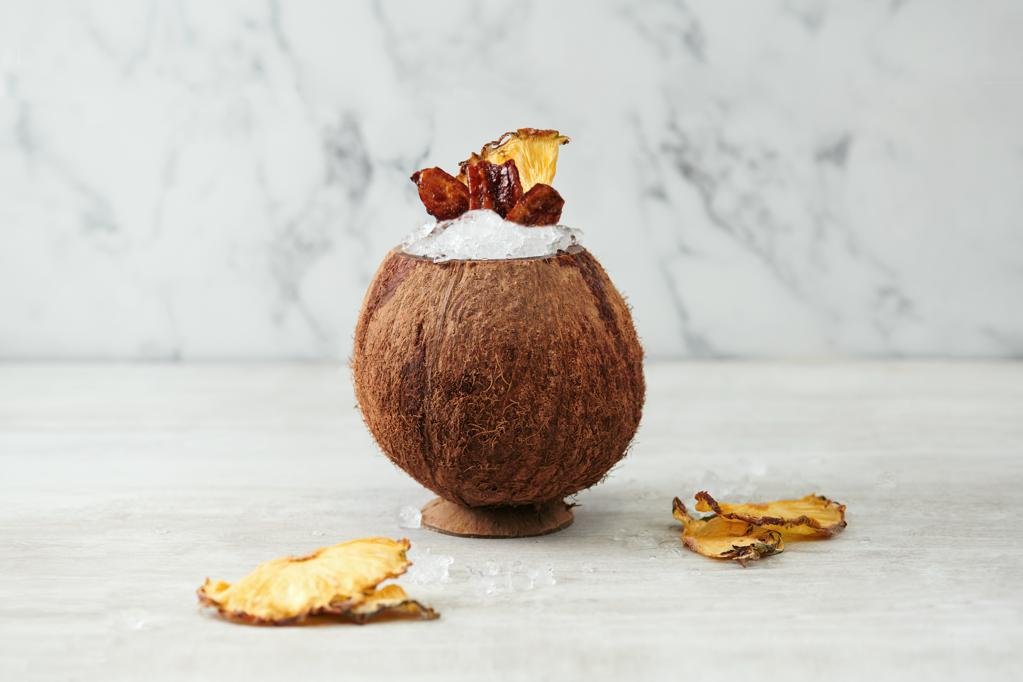 Old-world charm meets tropical chic at 1927 - SO/ Sofitel Singapore’s new rooftop pool & bar Old-world charm meets tropical chic at 1927 - SO/ Sofitel Singapore’s new rooftop pool & bar - Alvinology