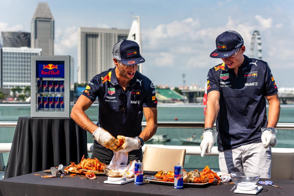 Dan & Max: How Not to Crack A Crab - Alvinology