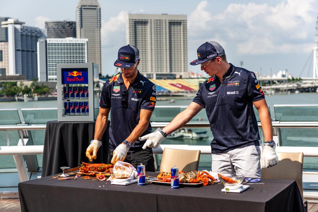 Dan & Max: How Not to Crack A Crab - Alvinology