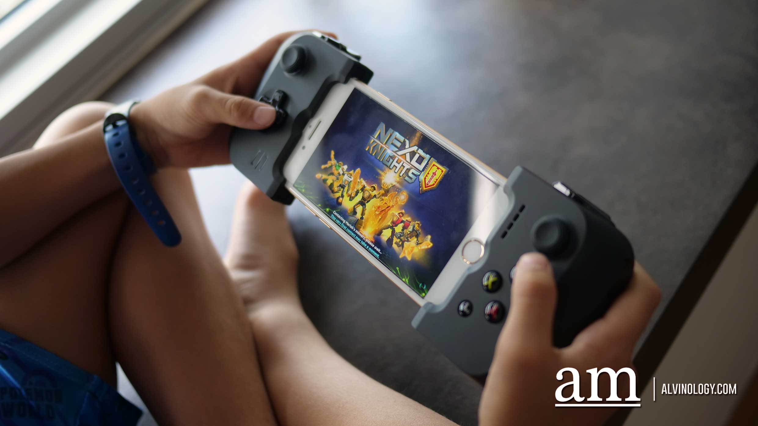 Convert your smartphone into a portable gaming device with Gamevice Convert your smartphone into a portable gaming device with Gamevice - Alvinology