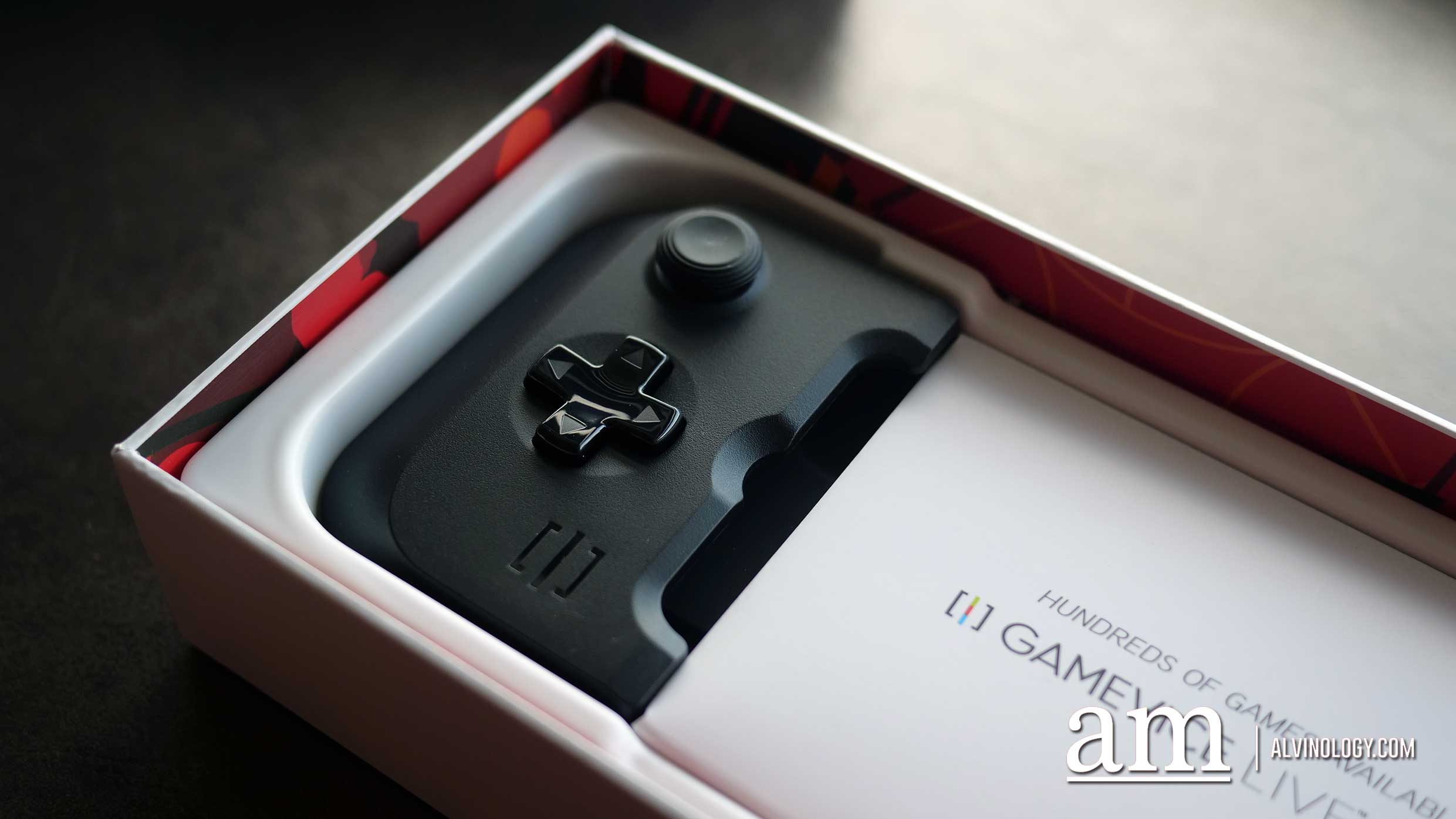 Convert your smartphone into a portable gaming device with Gamevice Convert your smartphone into a portable gaming device with Gamevice - Alvinology