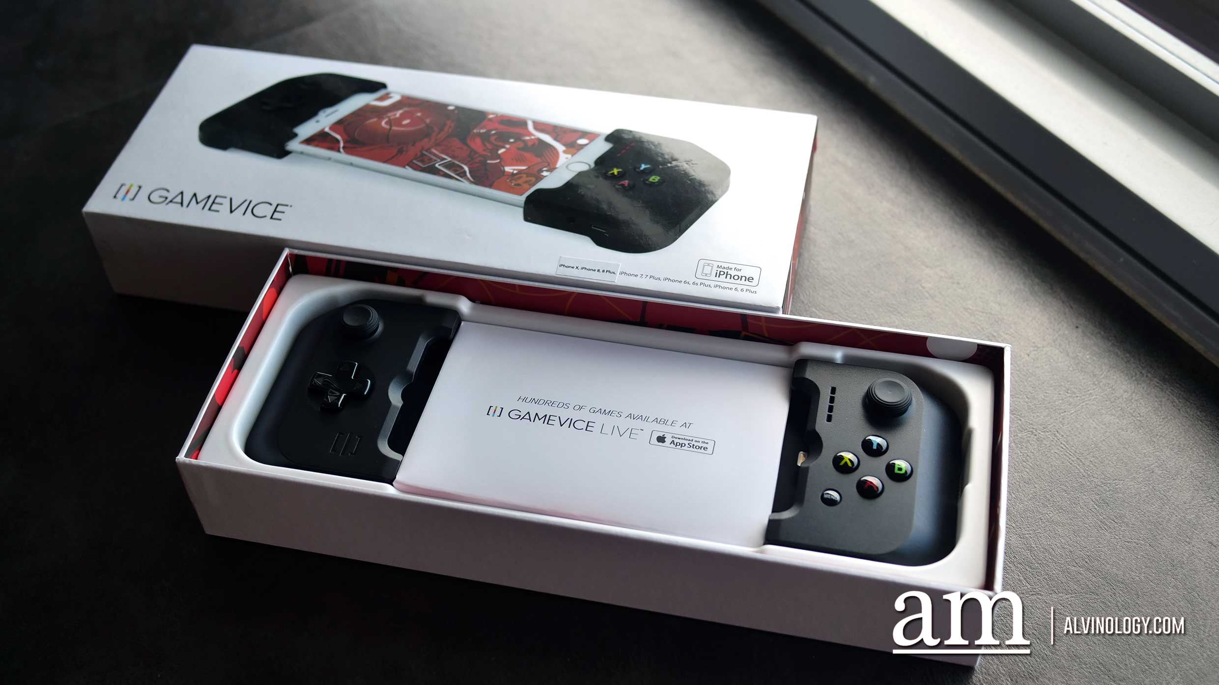 Convert your smartphone into a portable gaming device with Gamevice Convert your smartphone into a portable gaming device with Gamevice - Alvinology