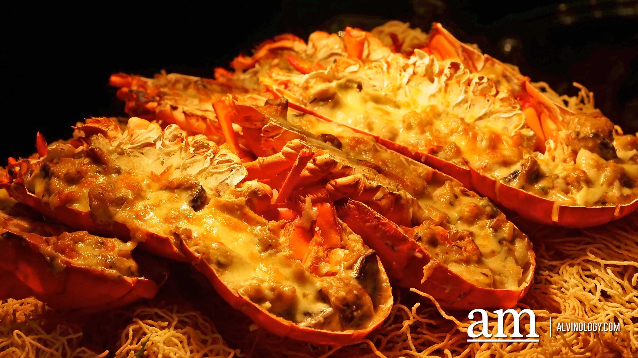 Cheese baked lobsters