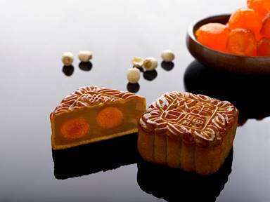 Give Back this Mid-Autumn with Deliveroo’s One-for-One Mooncakes - Alvinology