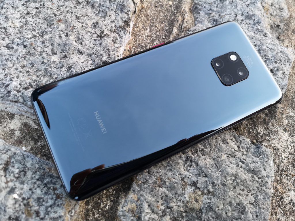 Huawei's latest Mate20 Pro sports Leica Ultra Wide Angle Lens, supports reverse wireless charging - Alvinology
