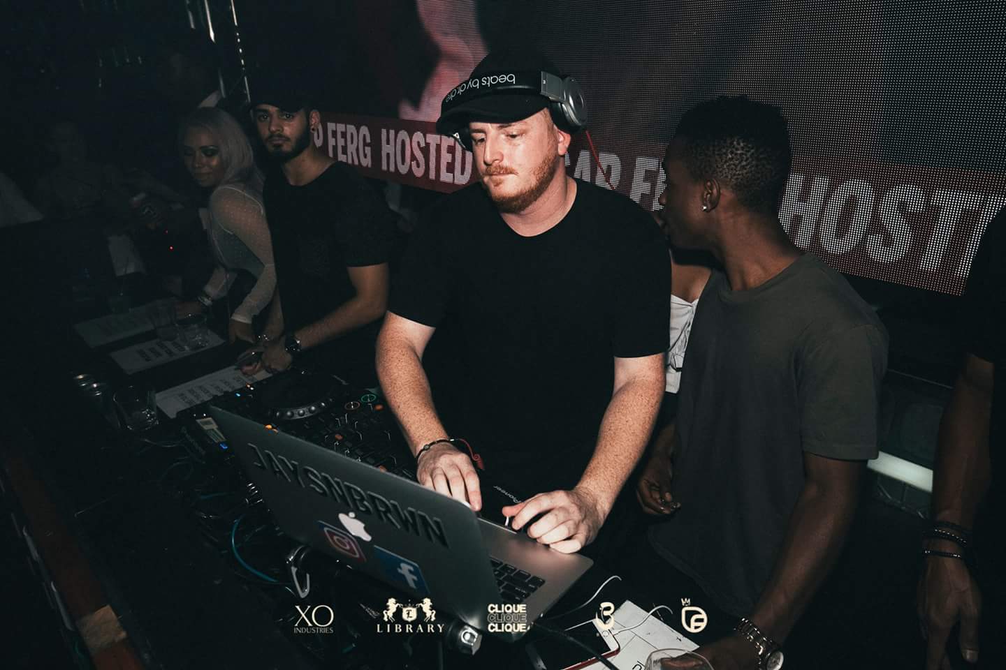 International DJ jaysnbrwn in Singapore - Alvinology