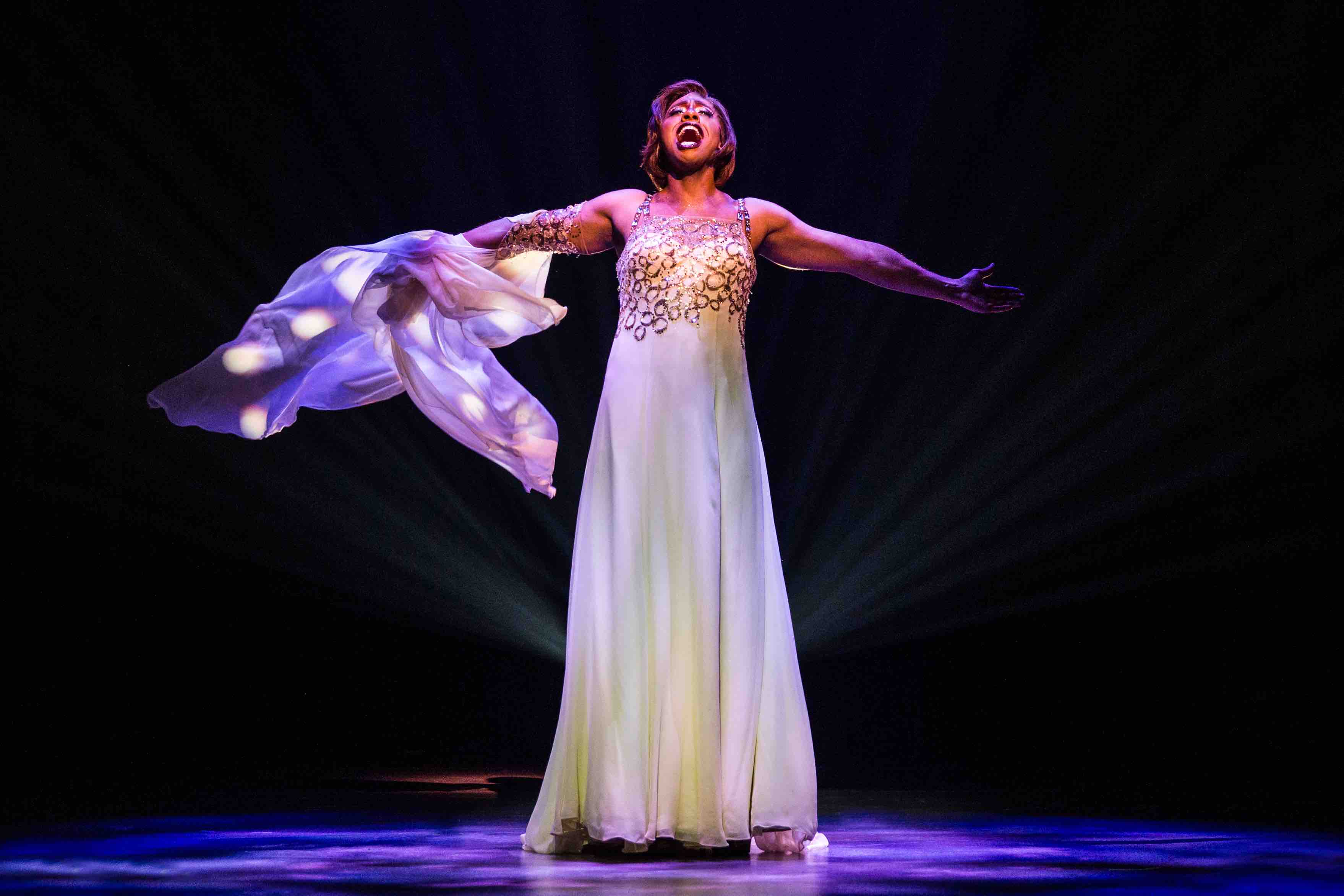 If you are gonna catch just one musical this year - go for KINKY BOOTS - Alvinology