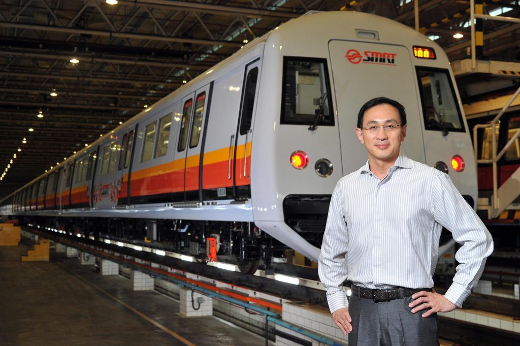 Former SMRT CEO Desmond Kuek sets up company to give leadership training - Alvinology