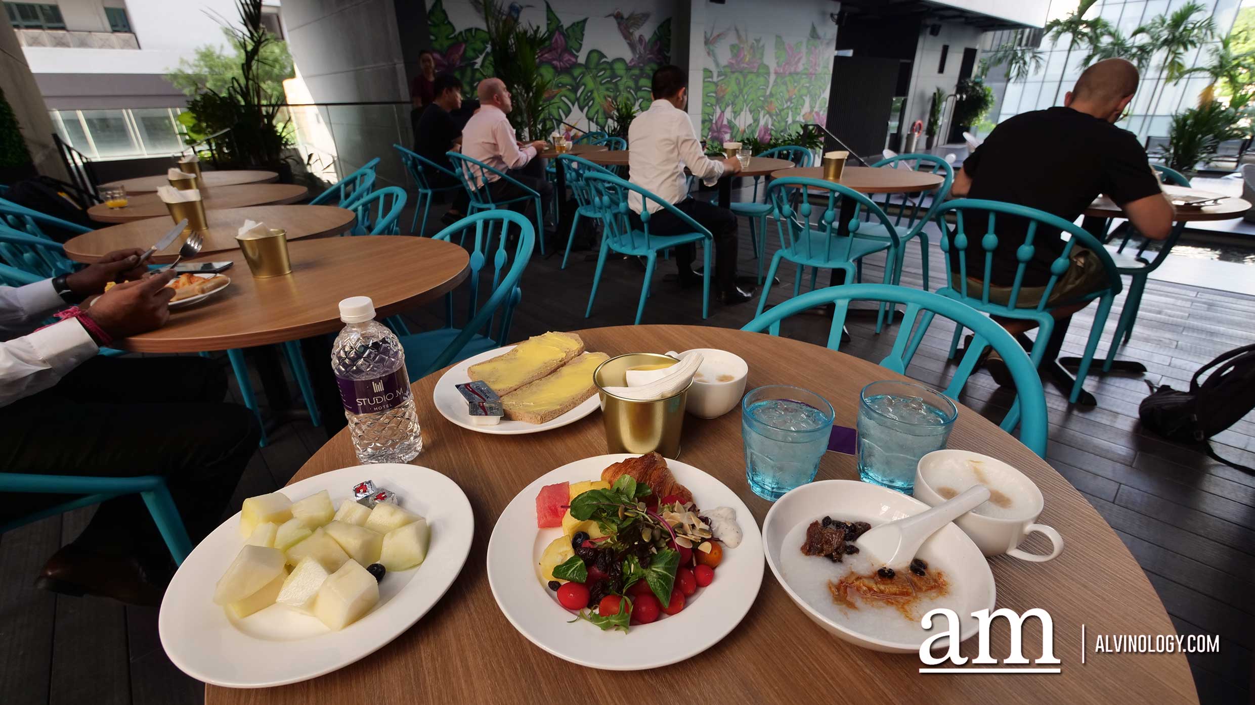 Getting your Perfect Travel Instagram Shot at Studio M Hotel Singapore Getting your Perfect Travel Instagram Shot at Studio M Hotel Singapore - Alvinology