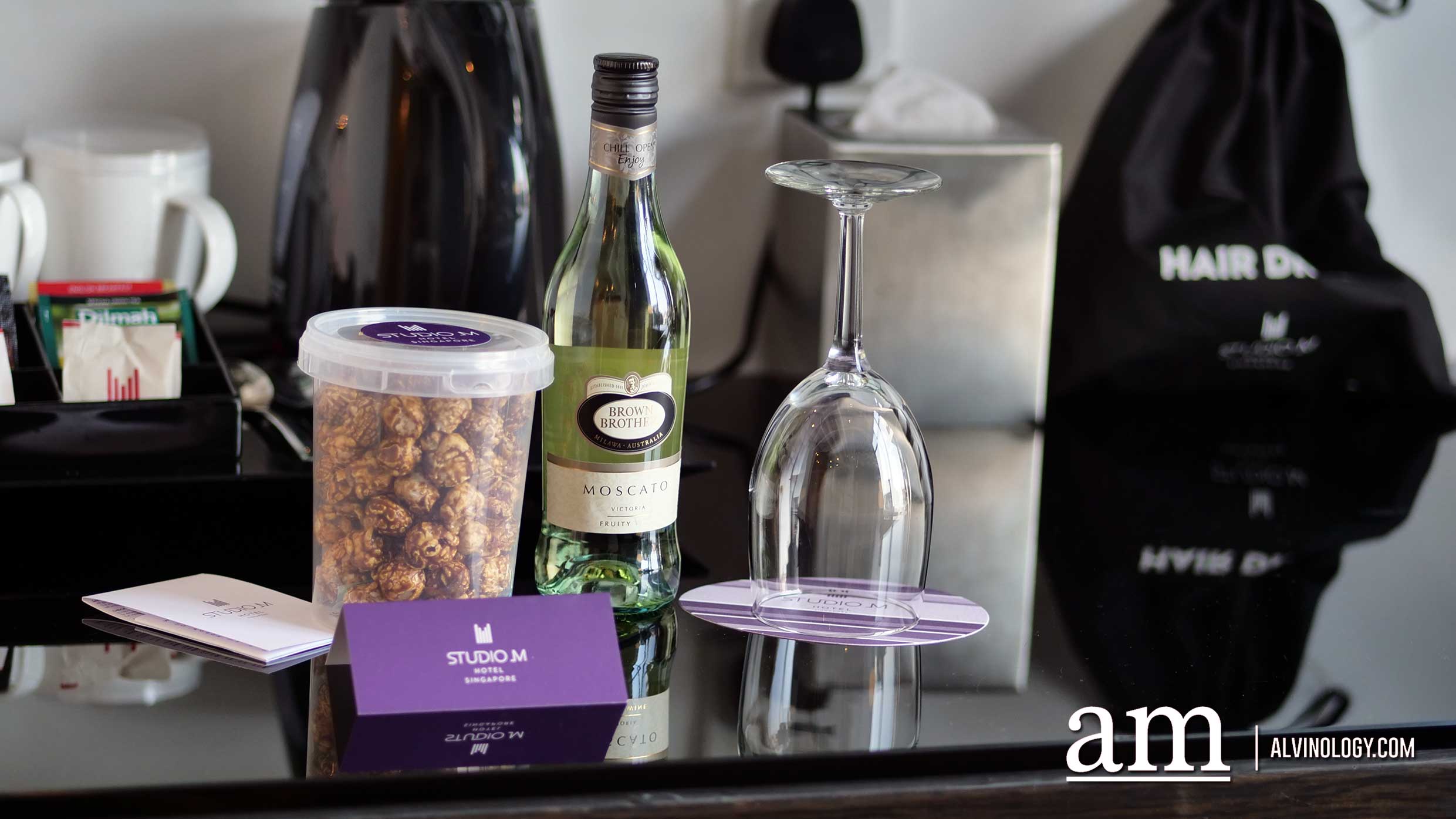 Getting your Perfect Travel Instagram Shot at Studio M Hotel Singapore Getting your Perfect Travel Instagram Shot at Studio M Hotel Singapore - Alvinology