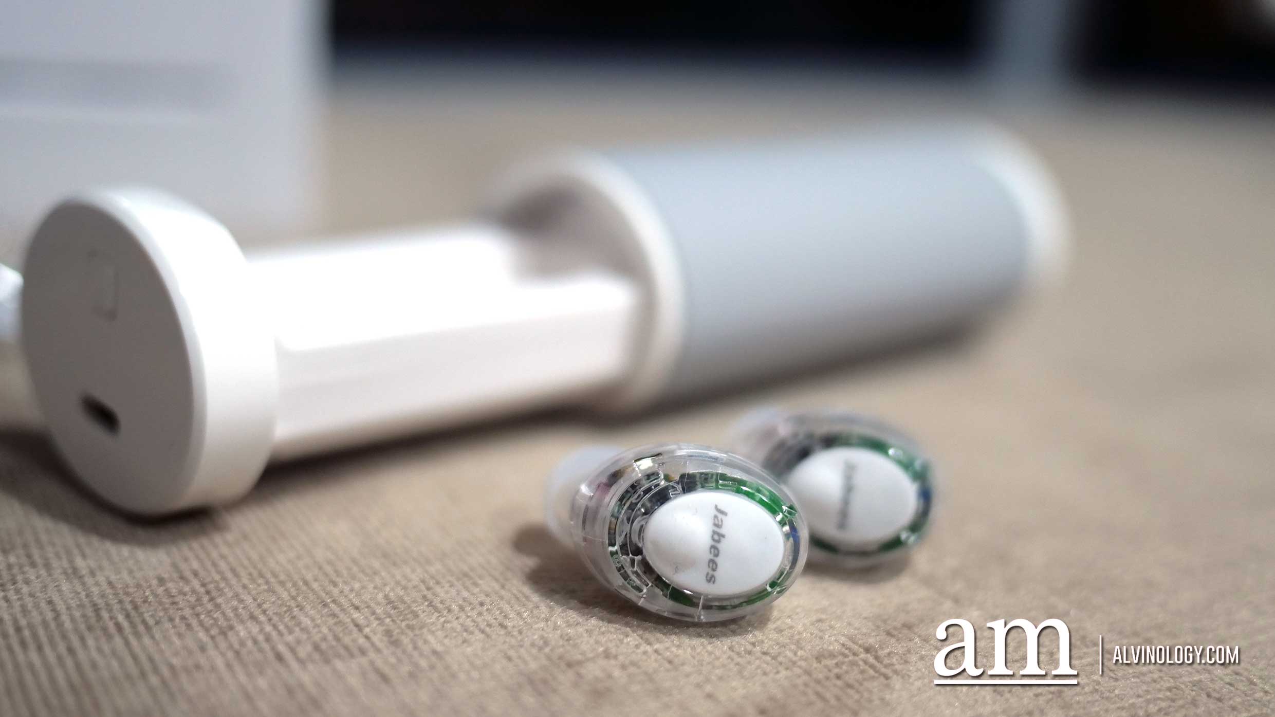 Firefly by Jabees - Glowing Wireless Earphones to Bling Your Workouts Firefly by Jabees - Glowing Wireless Earphones to Bling Your Workouts - Alvinology