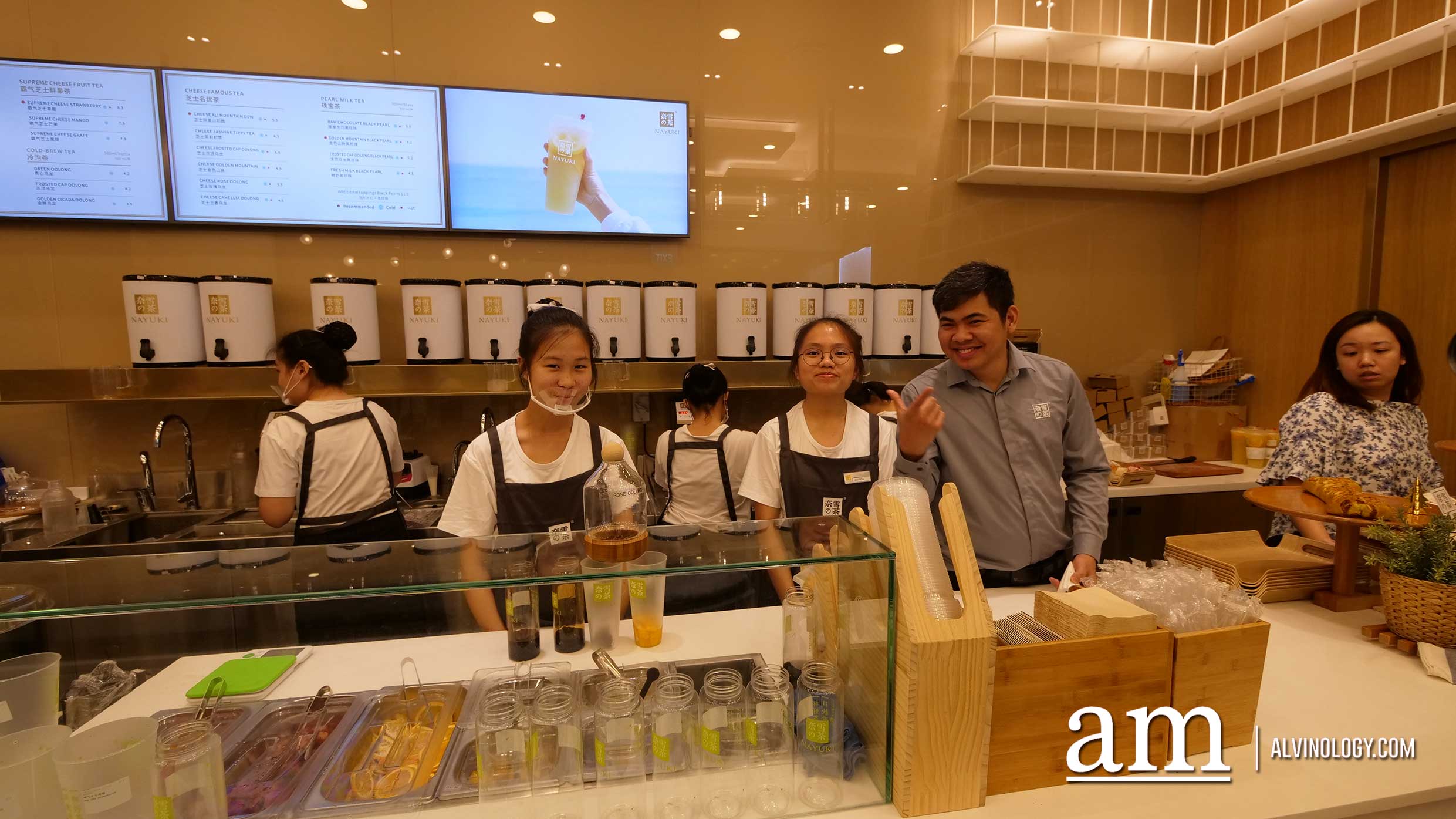 Store Preview - Cheese Tea Bakery Nayuki (奈雪の茶) to open on 8 Dec with 1-for-1 Promotion - Alvinology