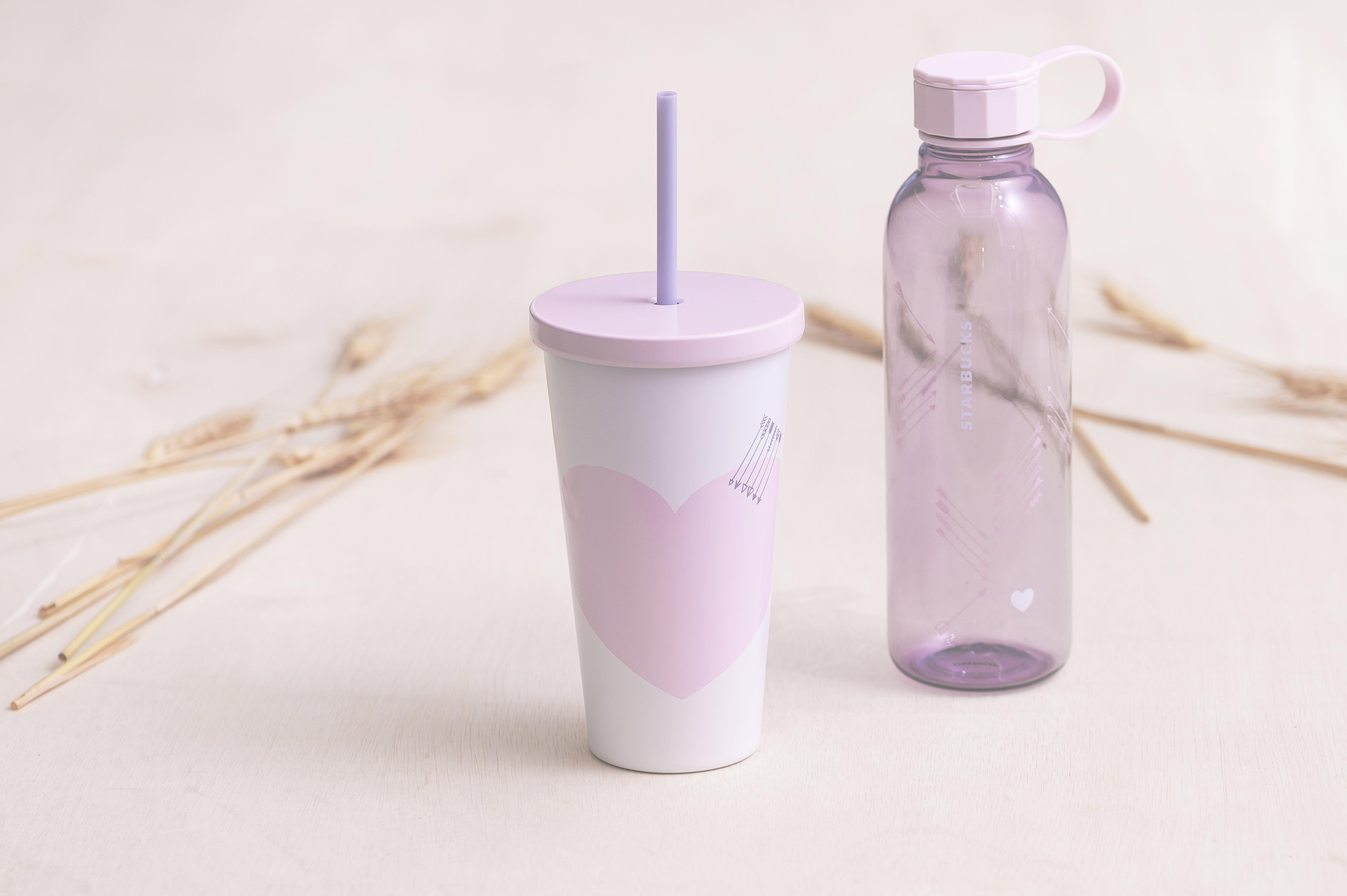 These sweet Starbucks tumblers are better than chocolates for Valentine's Day These sweet Starbucks tumblers are better than chocolates for Valentine's Day - Alvinology