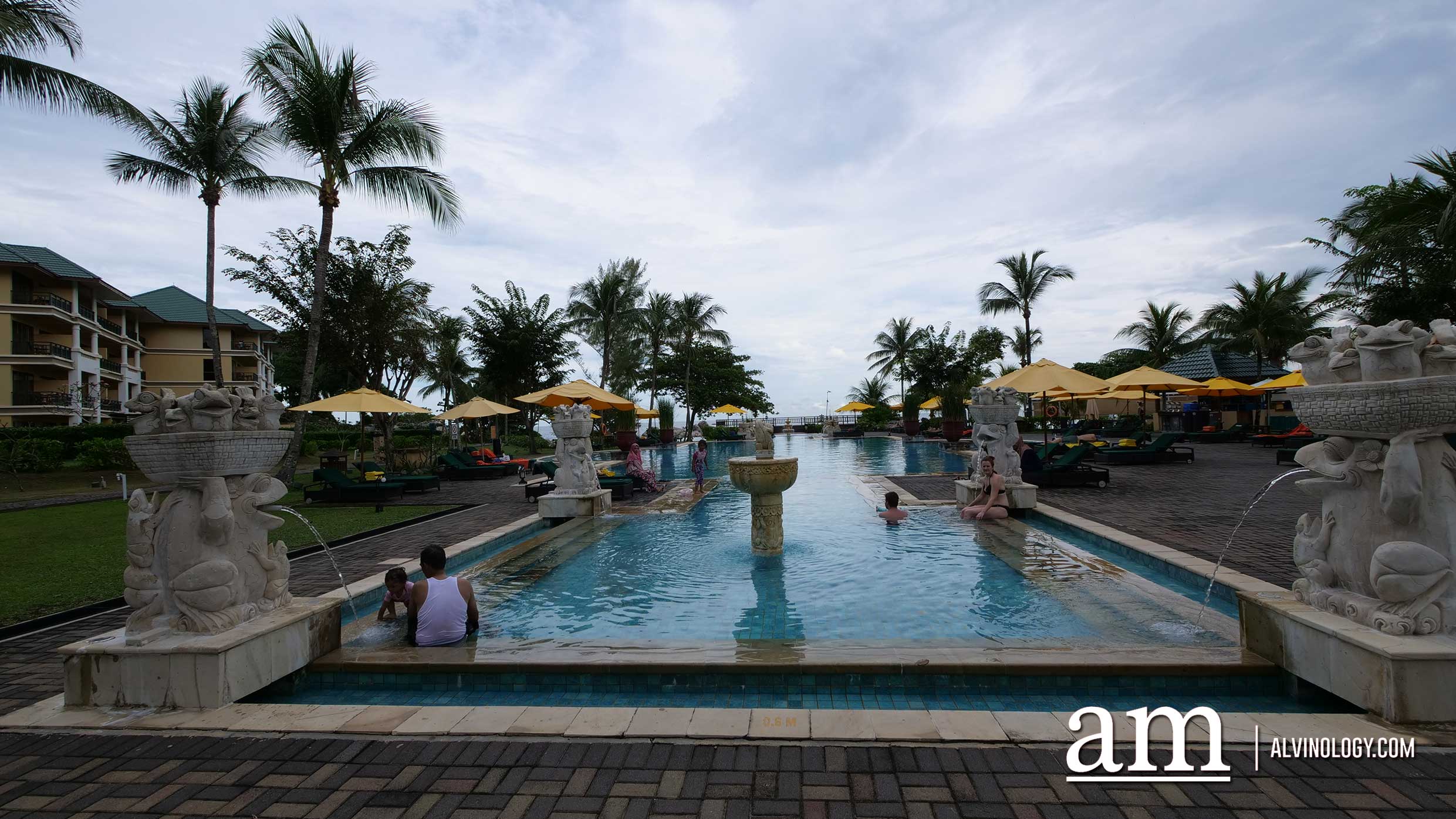 The pool at Angsana Bintan