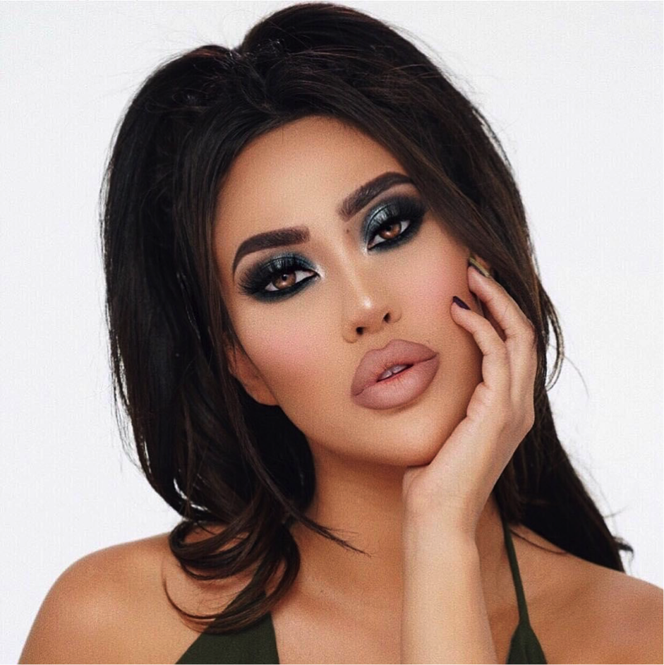 Choosing The Right Hair Colour for Women with Olive Skin Tone - Alvinology