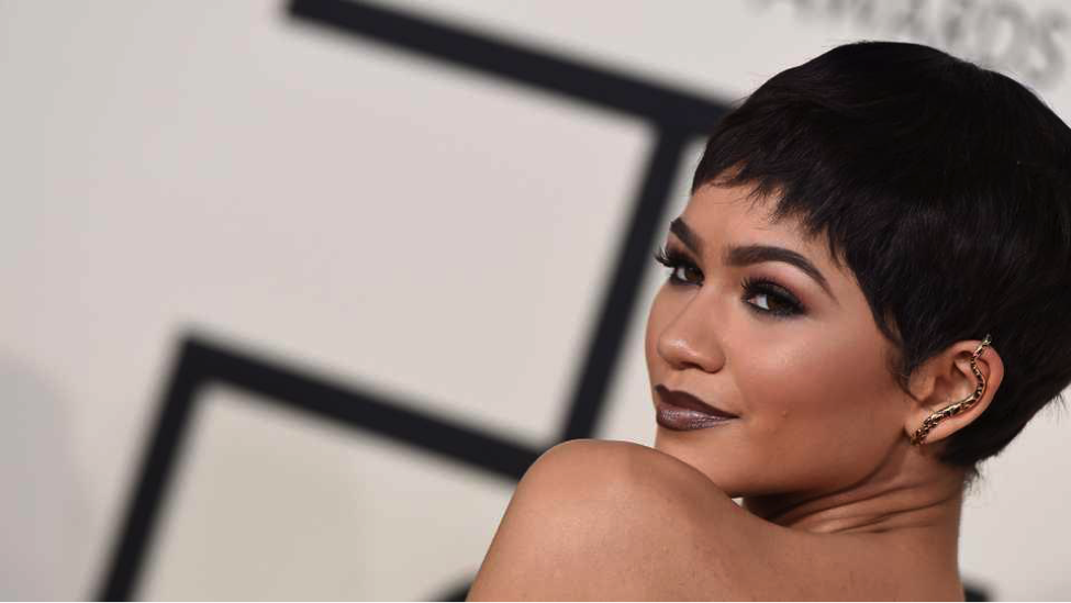 7 Most Popular Hairstyles of All Time for Women - Alvinology