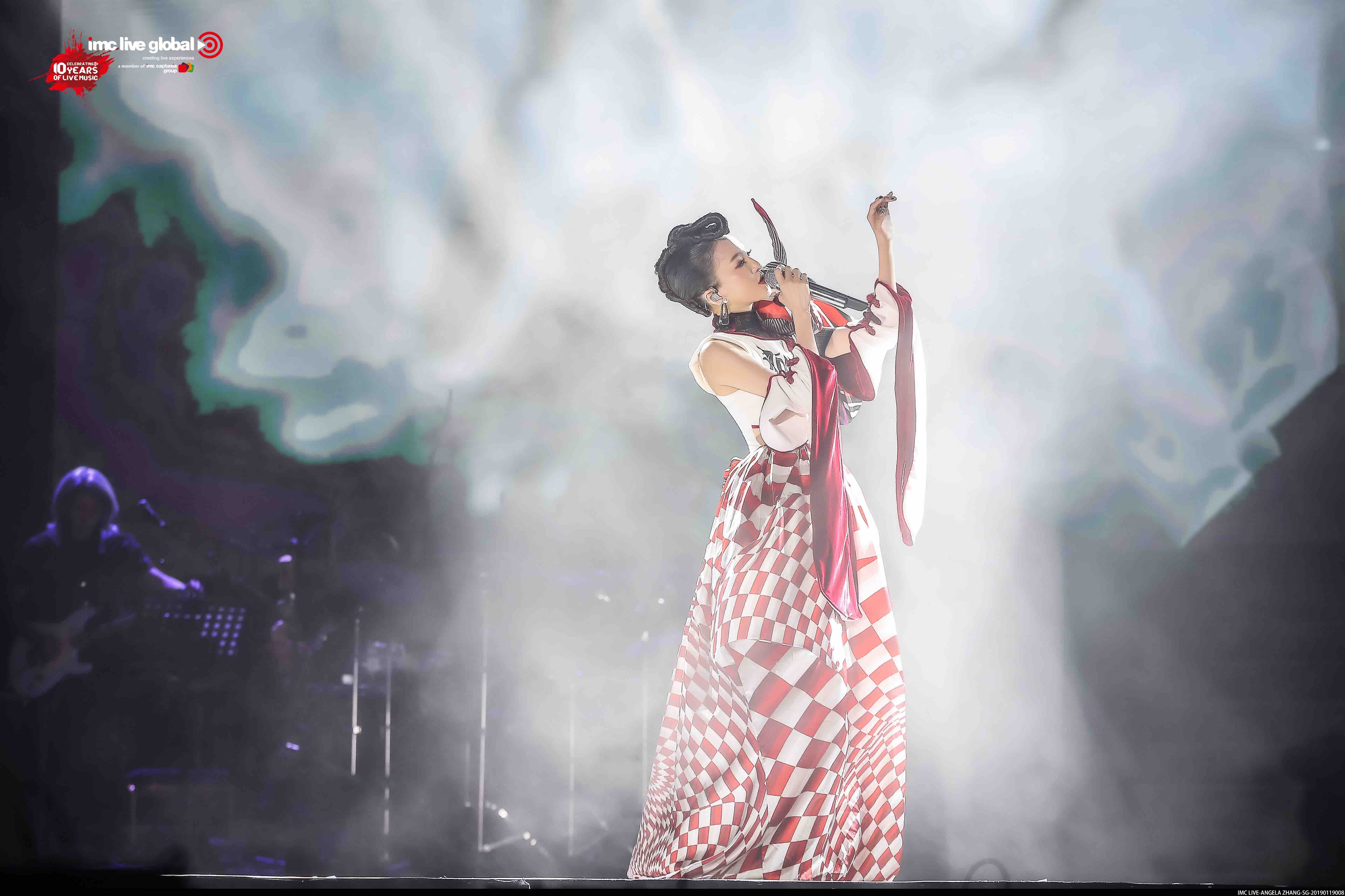Angela Zhang (張韶涵) celebrates 37th birthday in Singapore as part of her JOURNEY「 旅程 」World Tour 2019 concert round - Alvinology