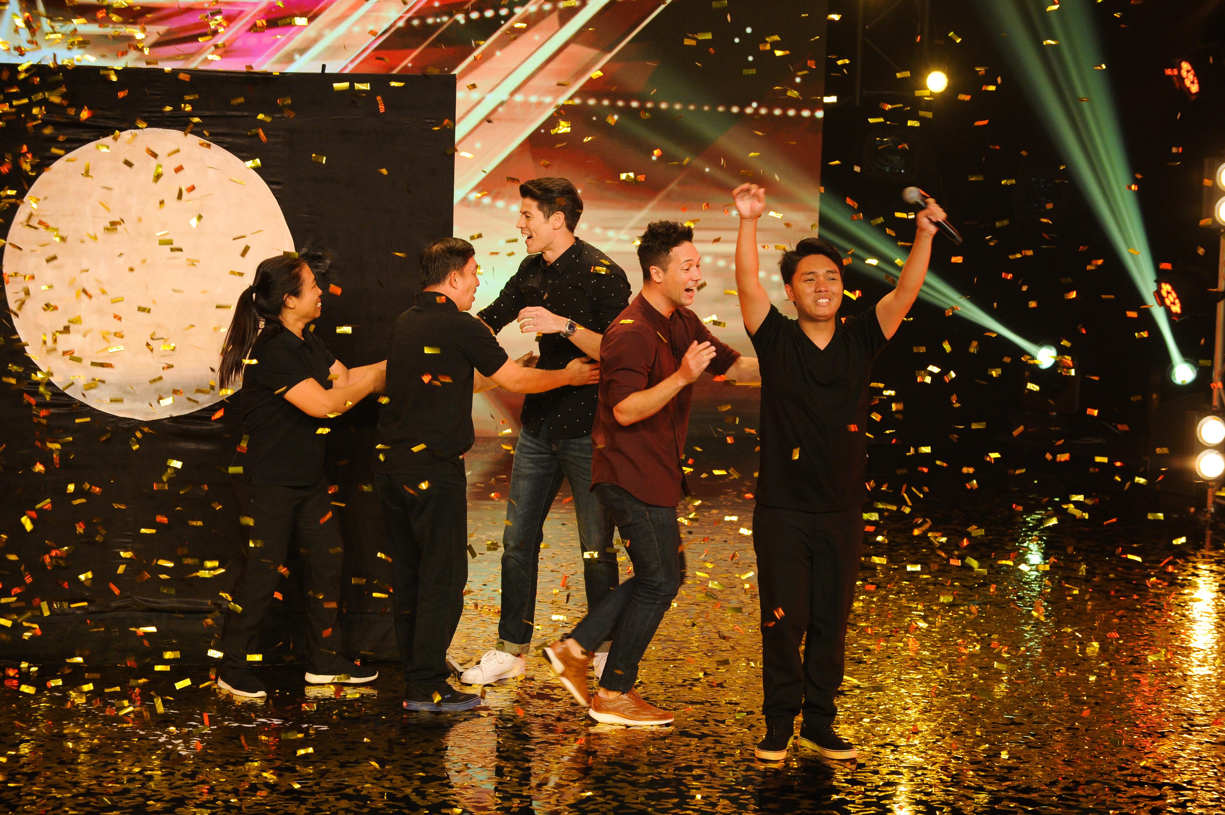 3 Yeses! Male Pole-dancer from Singapore earned the judges votes on Asia’s Got Talent 3 Yeses! Male Pole-dancer from Singapore earned the judges votes on Asia’s Got Talent - Alvinology