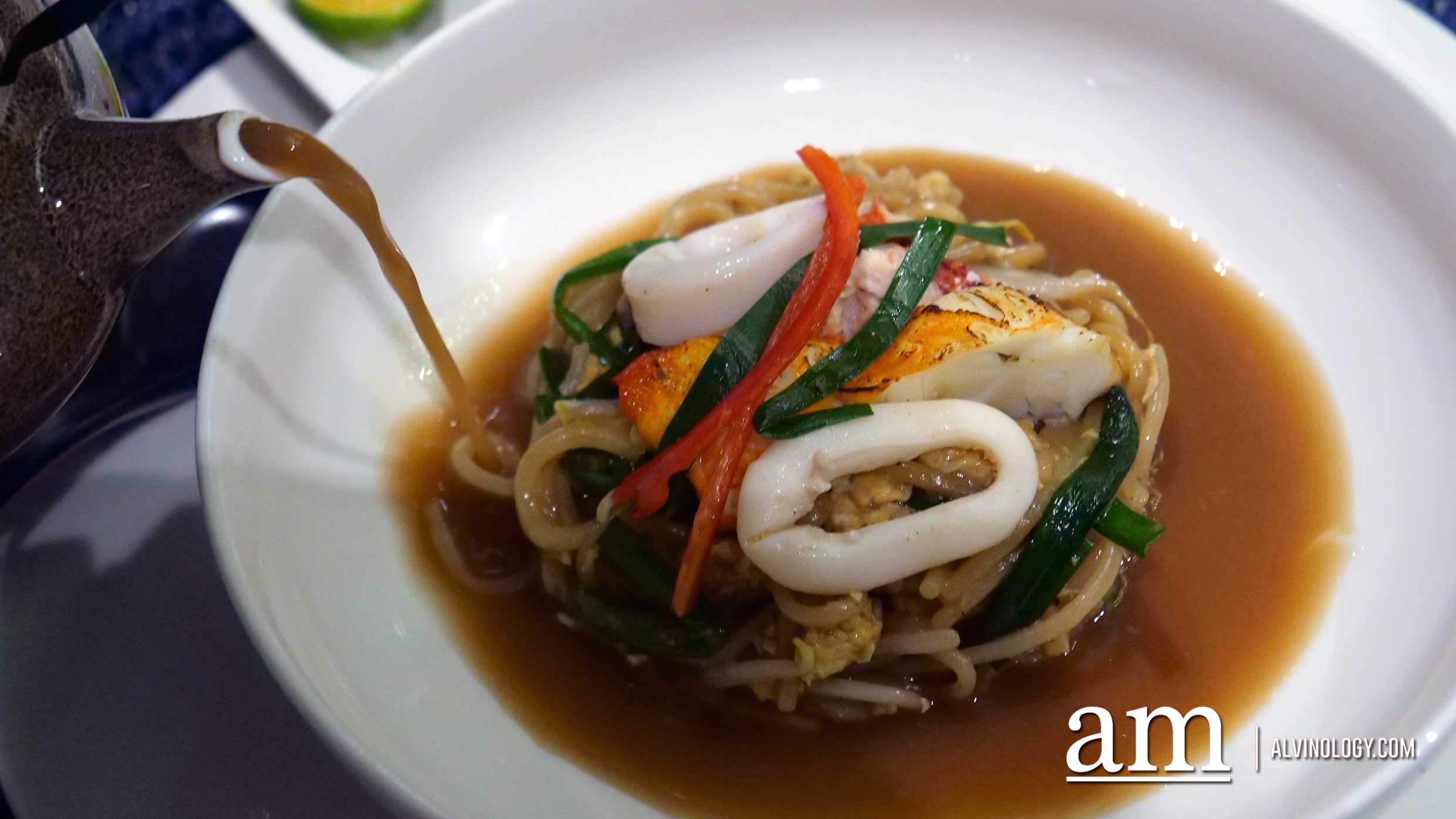 Remember Mee - lobster, lard, bee hoon, bean sprout, chive, broth