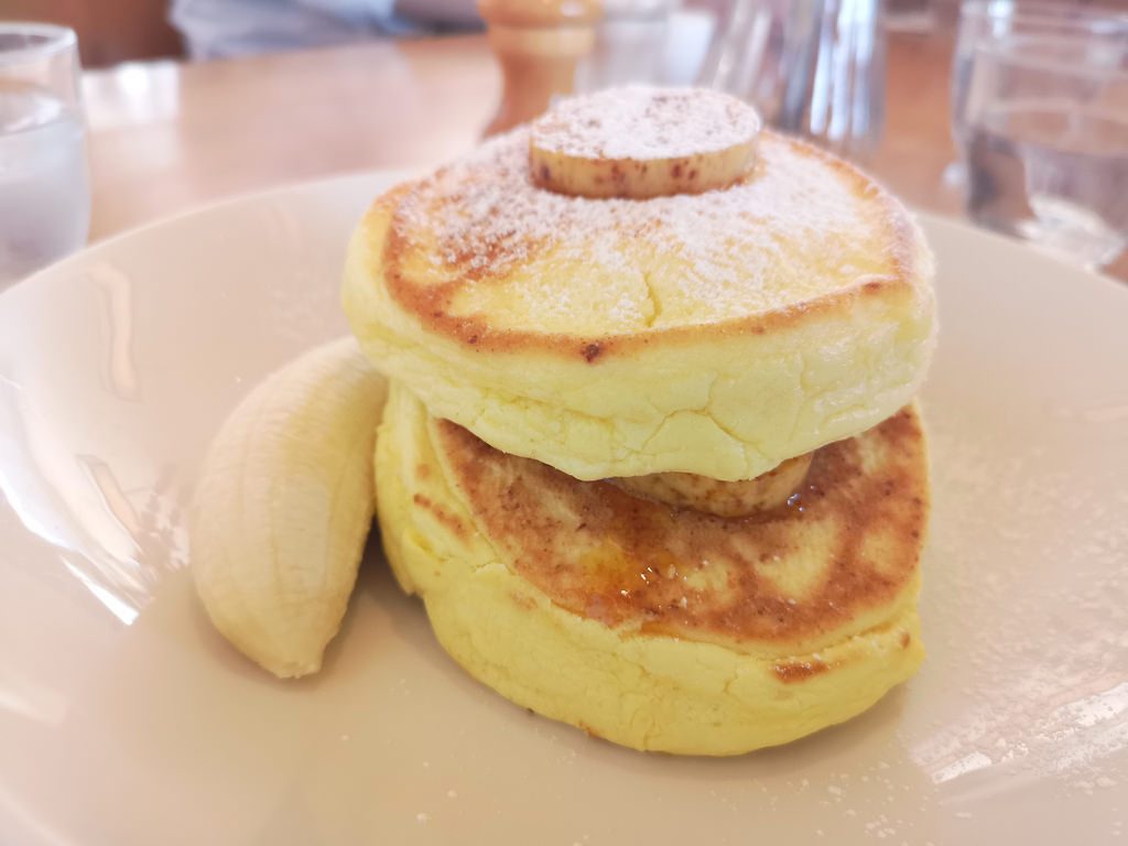 These fluffy ricotta hotcakes were to die for.