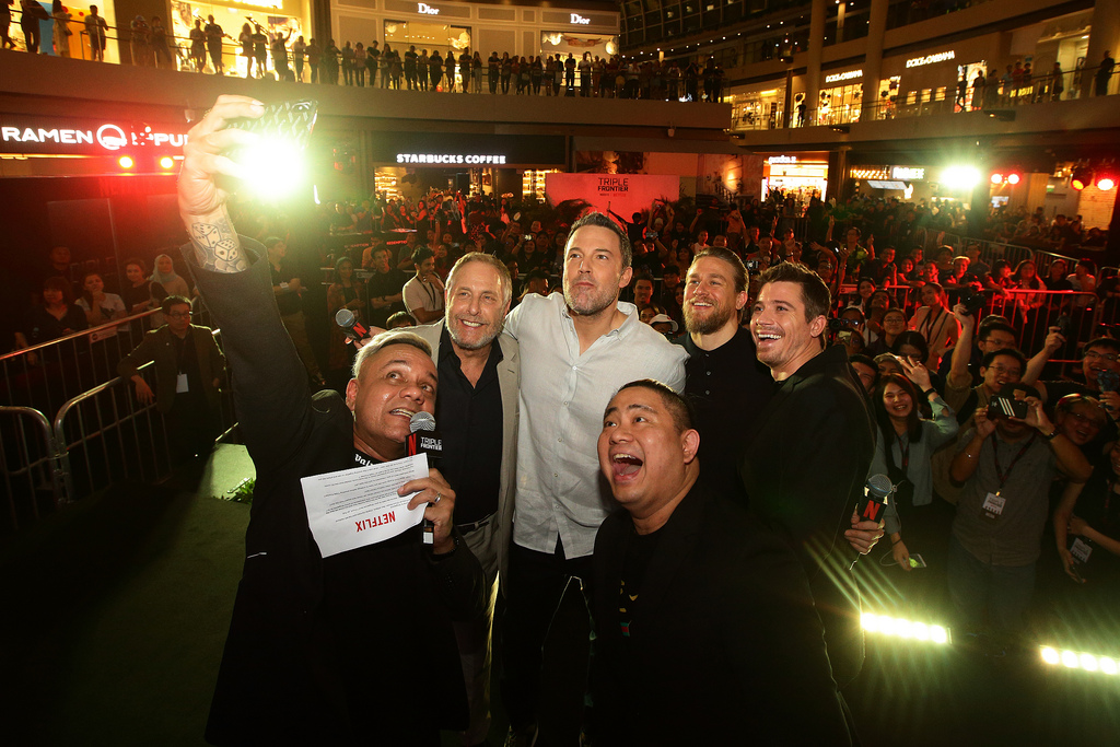 Netflix's Triple Frontier - Ben Affleck, Charlie Hunnam, Garrett Hedlund and Chuck Roven in Singapore - Alvinology
