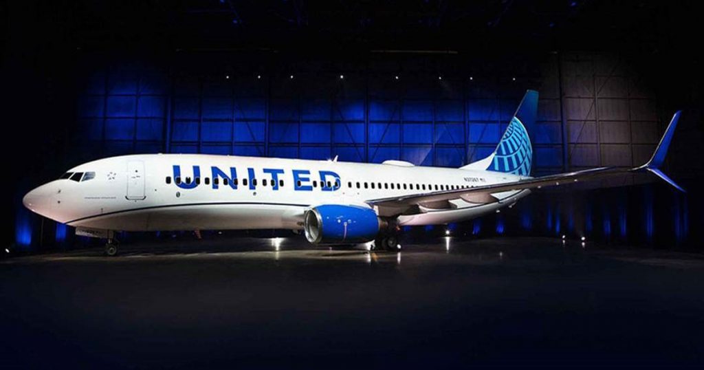 Blue is the new black - United Airlines modernizes fleet paint design - Alvinology