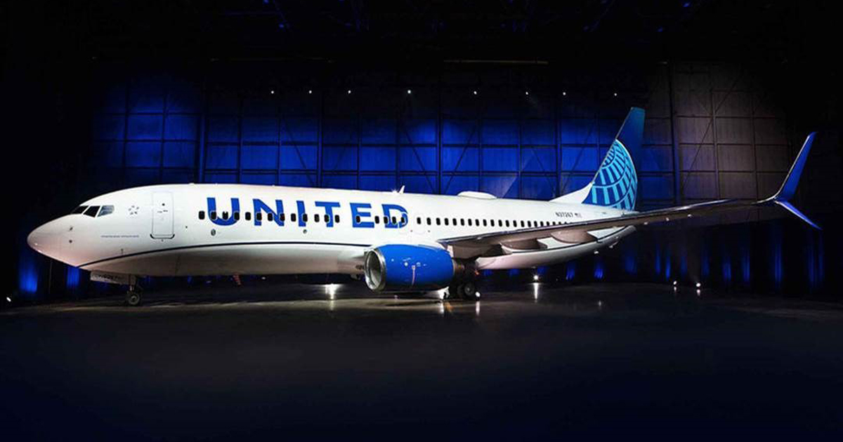 Blue is the new black - United Airlines modernizes fleet paint design - Alvinology