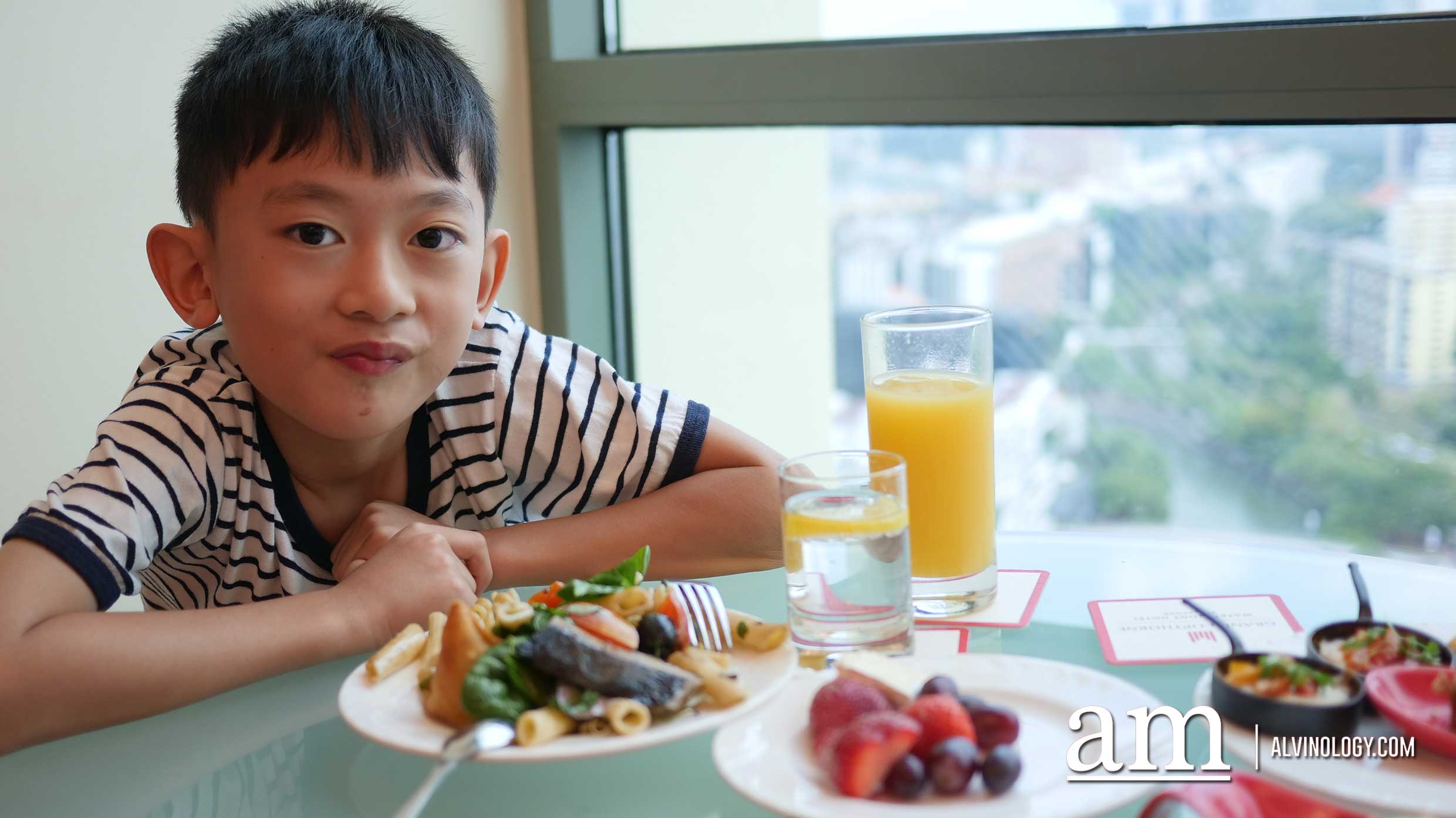 Live like a Local with a Staycation at Grand Copthorne Waterfront Hotel - Alvinology