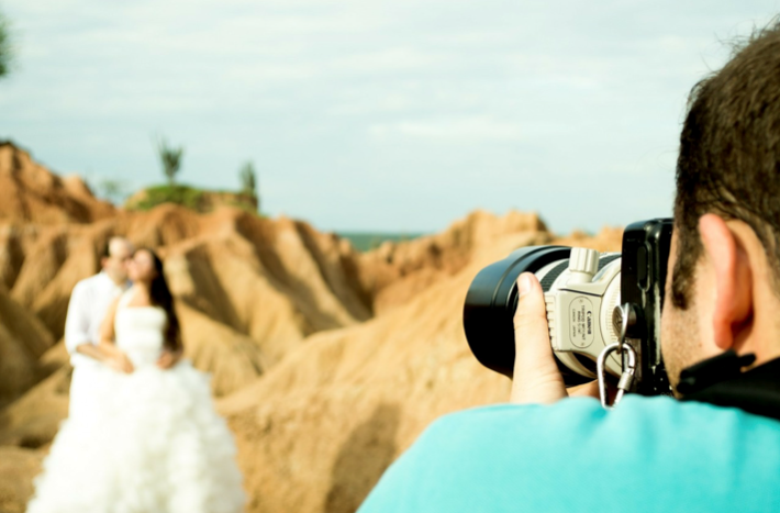 Before You Start: 5 Tips for Beginning Wedding Photographers - Alvinology