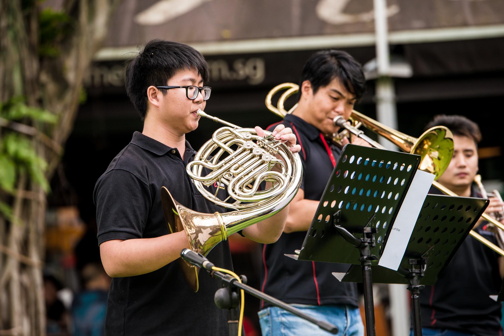 Bass Clef Usage in Non-Traditional Genres: A Dive into Experimental Musical Forms - Alvinology