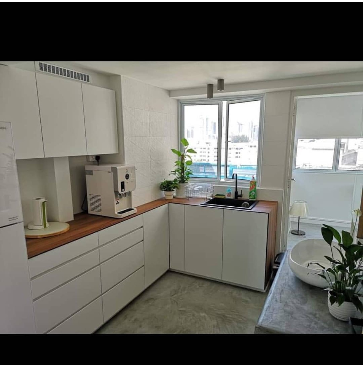 Thomas Ong has a new house and he says it's just a humble HDB Thomas Ong has a new house and he says it's just a humble HDB - Alvinology