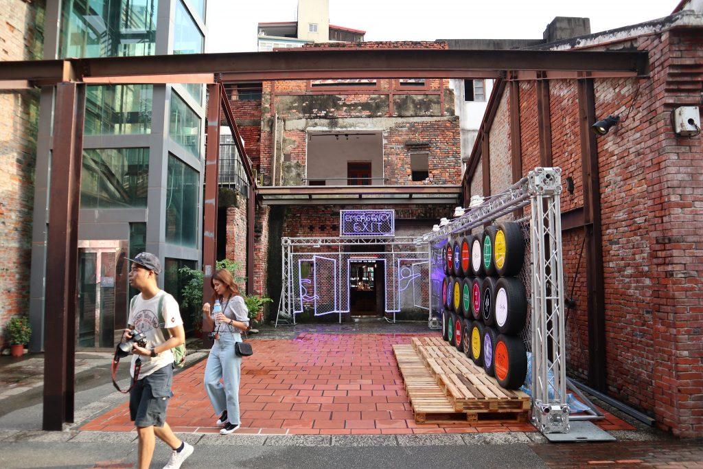 Uncover Taipei’s local gems with friendly Visitor Stations and the ultimate Taipei Fun Pass - Alvinology