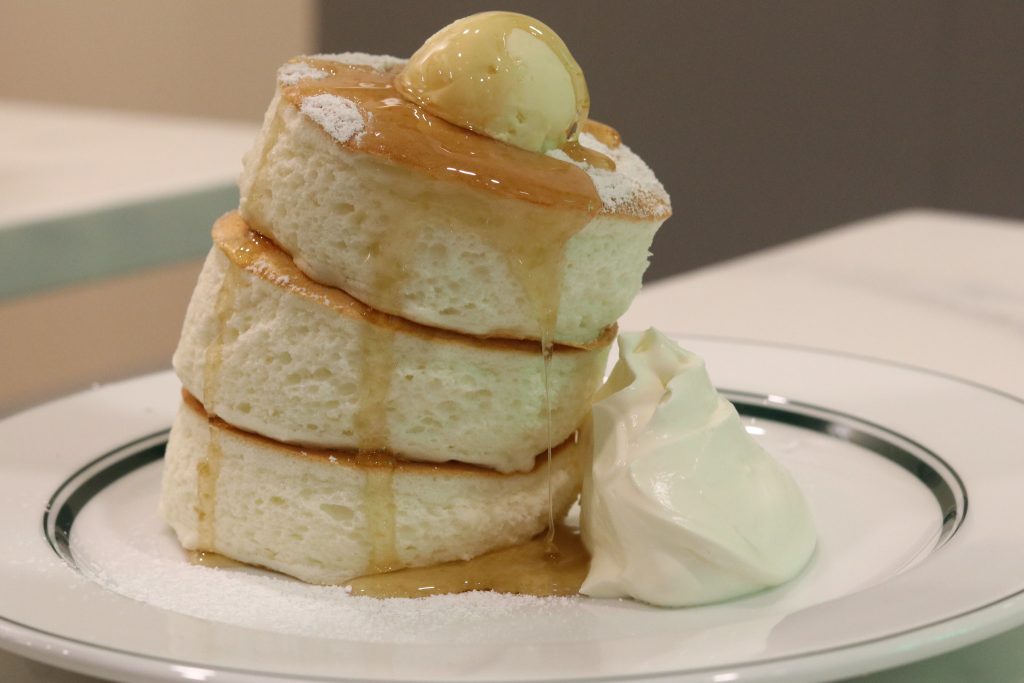 Gram Café & Pancakes brings Japan's fluffiest pancakes to VivoCity on 16 June - Alvinology