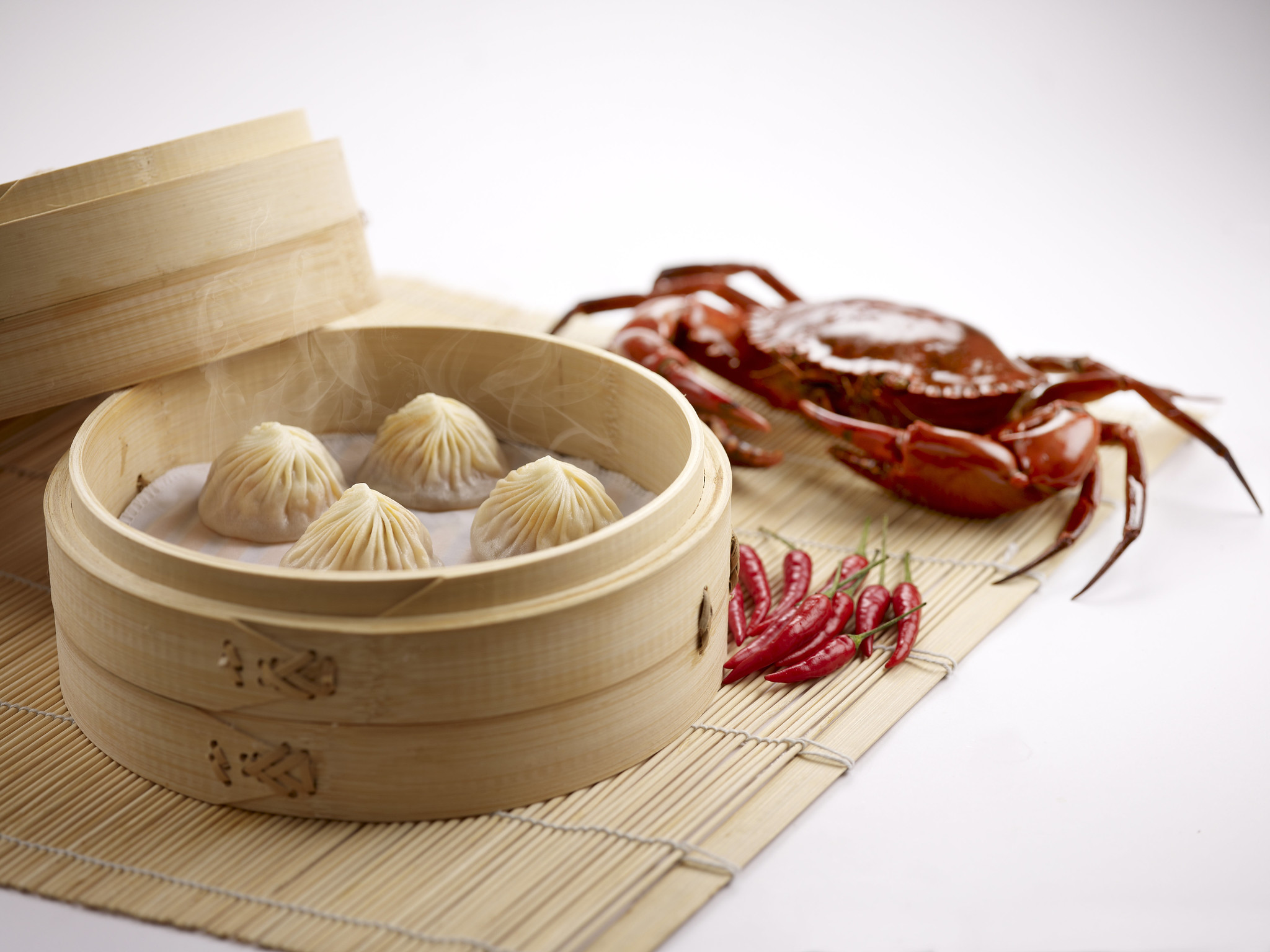 Din Tai Fung brings back Steamed Chilli Crab & Pork Xiao Long Bao for National Day - Alvinology
