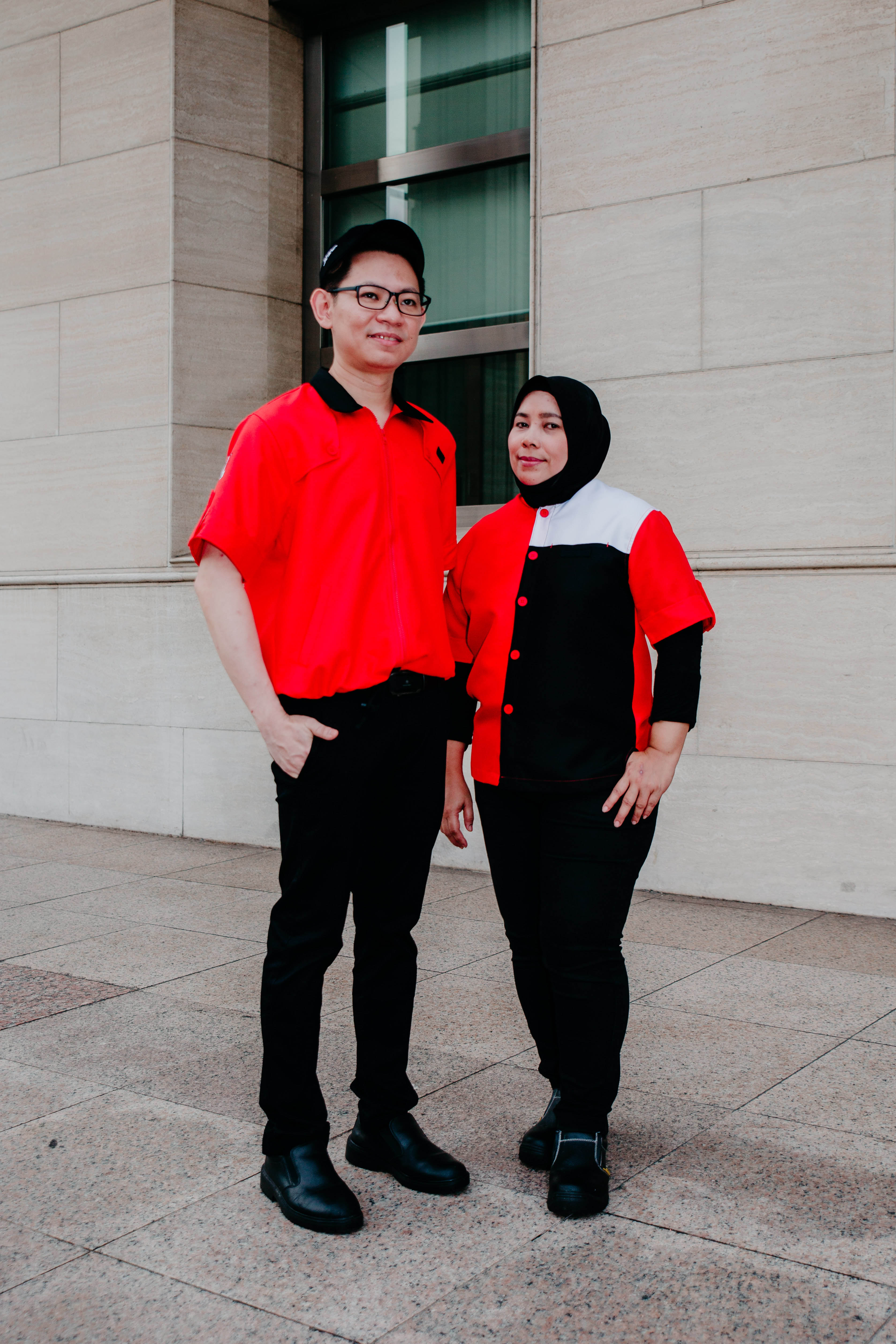 KFC x Thomas Wee: KFC Singapore launches brand-new uniforms in recognition of its staff KFC x Thomas Wee: KFC Singapore launches brand-new uniforms in recognition of its staff - Alvinology