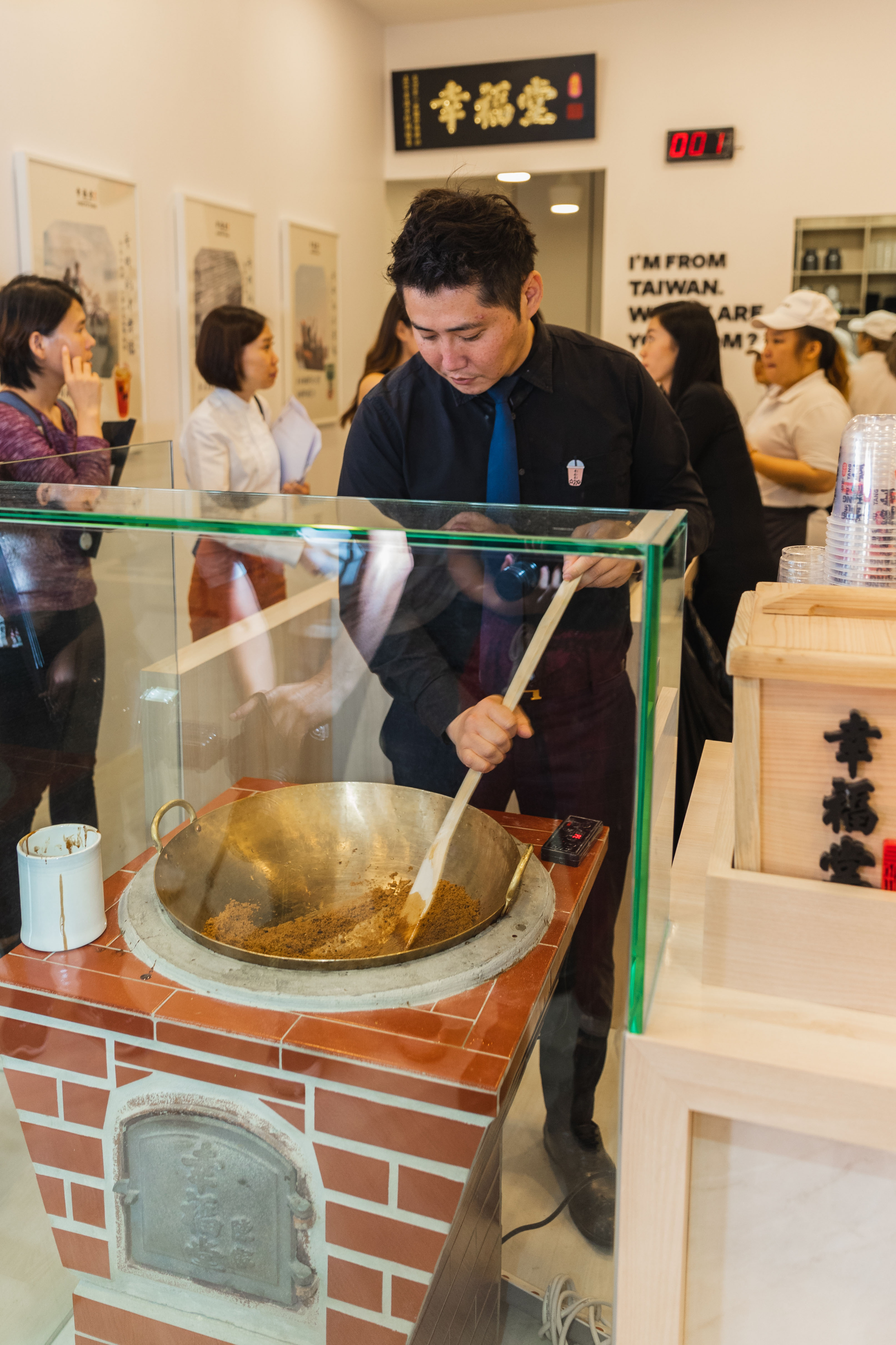 Xing Fu Tang opens its first store in Singapore today at Century Square Xing Fu Tang opens its first store in Singapore today at Century Square - Alvinology