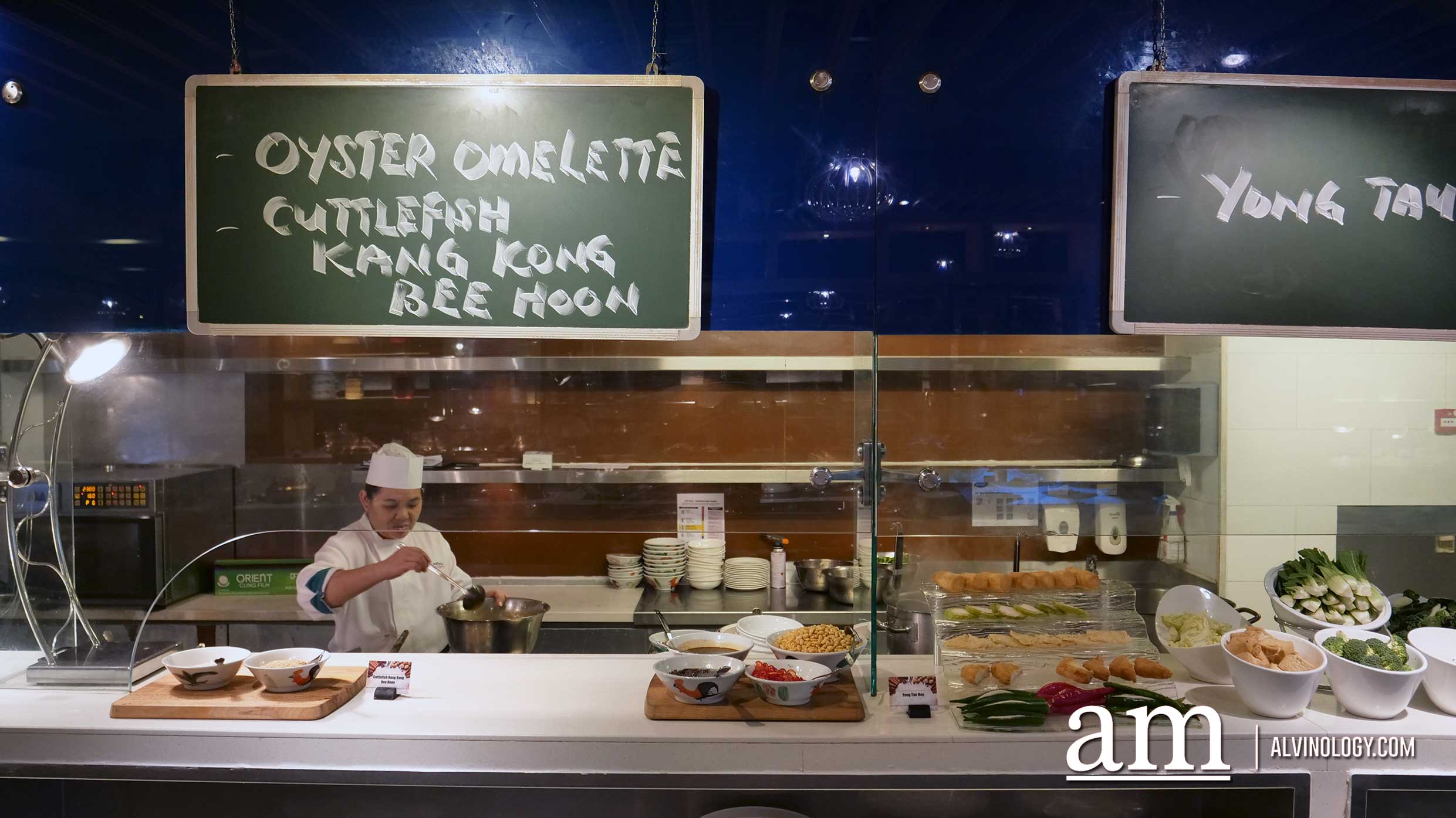 Spice Brasserie at PARKROYAL on Kitchener Road brings back all-you-can-eat Seafood Buffet for a Limited Time - Alvinology