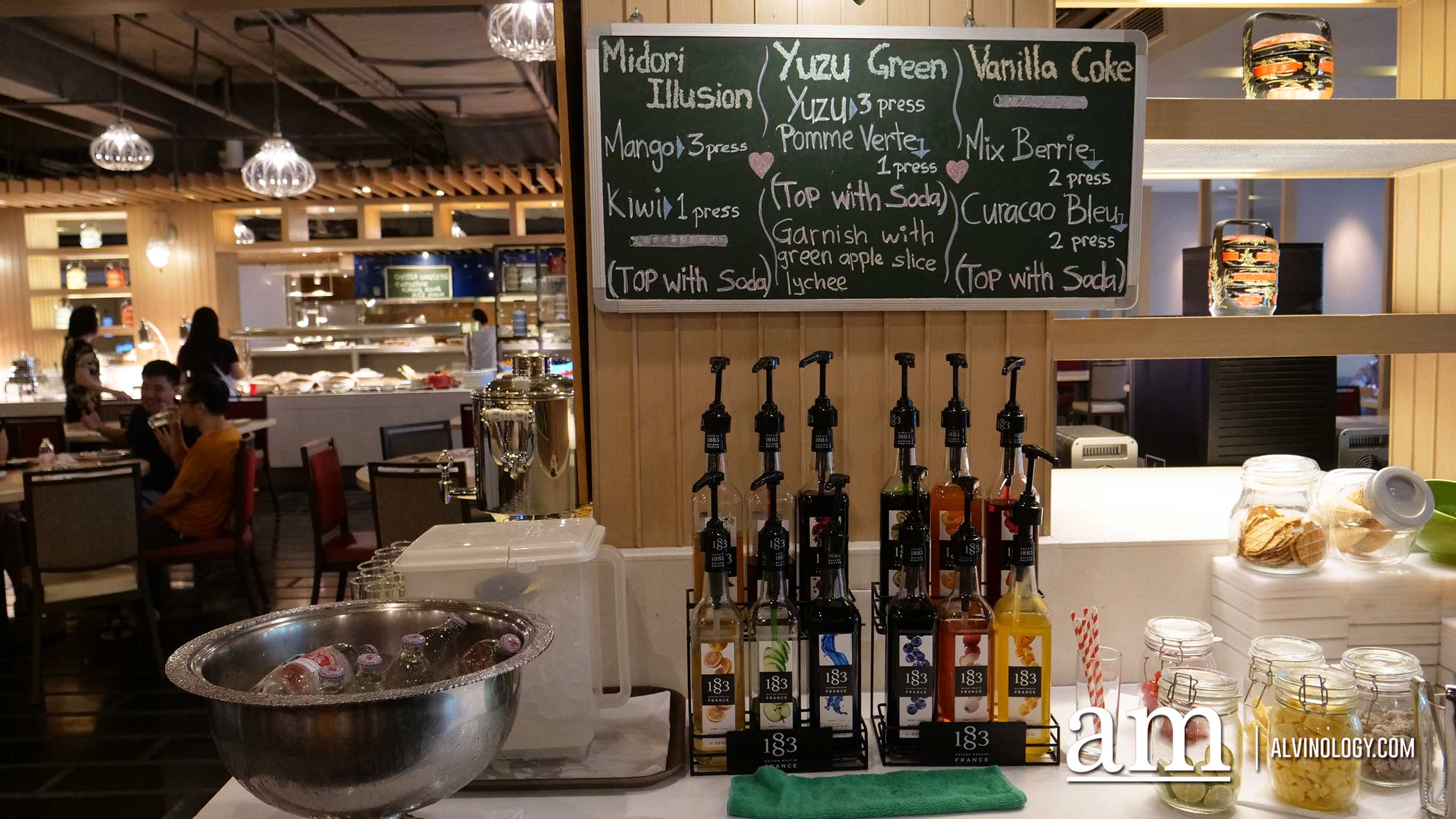 Spice Brasserie at PARKROYAL on Kitchener Road brings back all-you-can-eat Seafood Buffet for a Limited Time - Alvinology